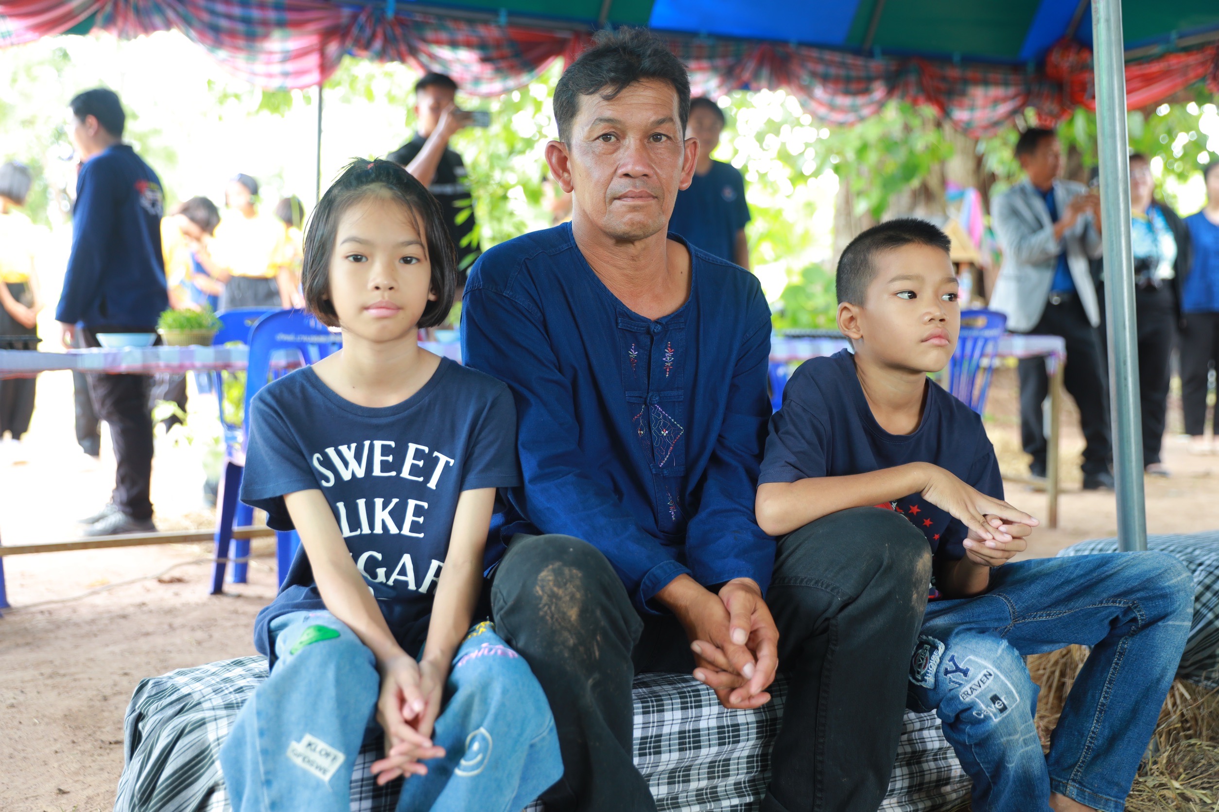 จังหวัดขอนแก่น : จัดกิจกรรมทางนี้มีผล ผู้คนรักกัน น้อมนำแนวพระราชดำริฯ สู่ปฏิบัติการปลูกผักสวนครัวเพื่อสร้างความมั่นคงทางอาหารอย่างยั่งยืน ในพื้นที่ อำเภอหนองสองห้อง