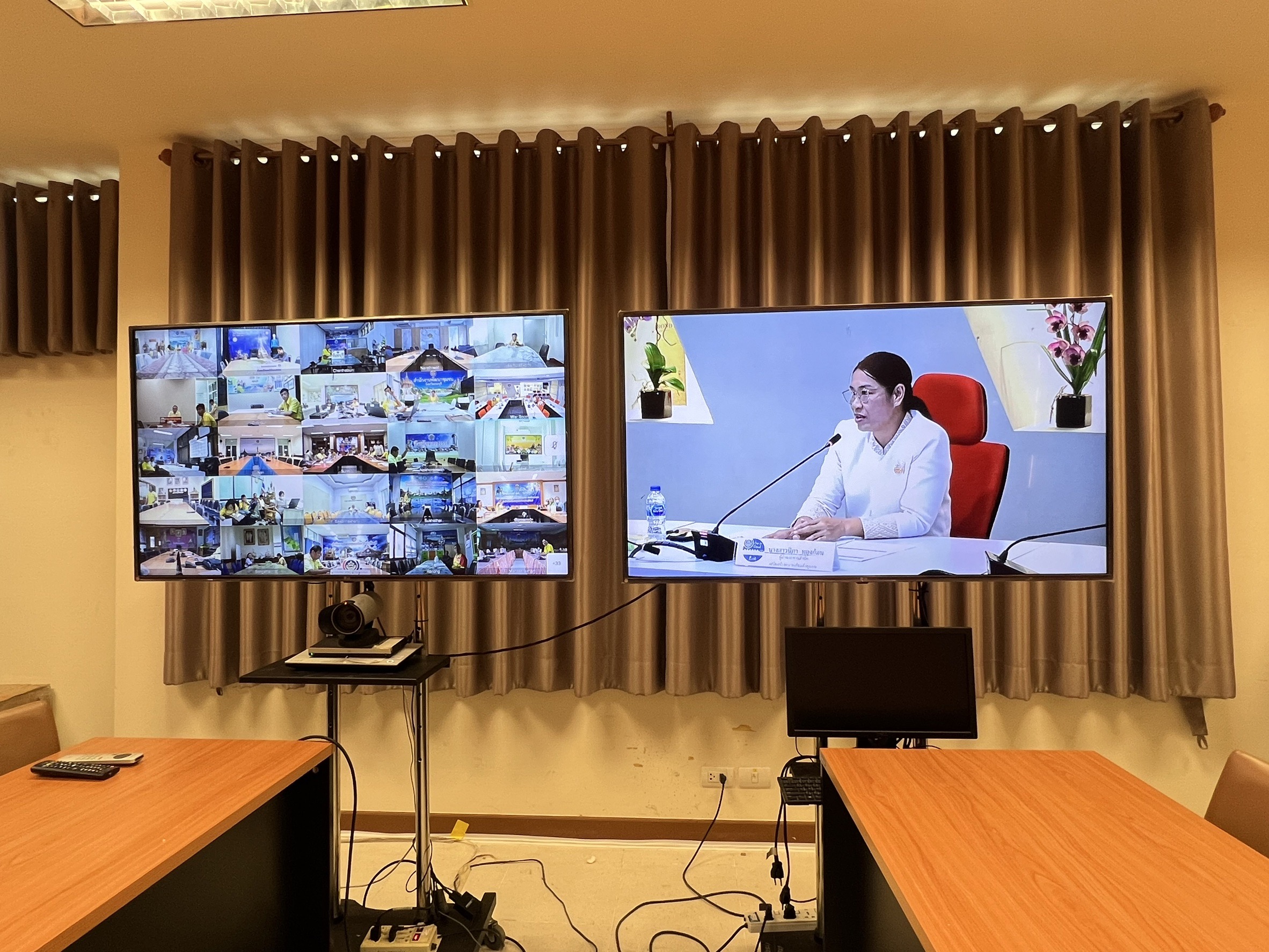 พช.ขอนแก่น : ร่วมประชุมชี้แจงแบบสำรวจข้อมูลศูนย์เรียนรู้การพัฒนาคุณภาพชีวิตตามหลักทฤษฎีใหม่ ประยุกต์สู่ “โคก หนอง นา” ผ่านระบบวิดีทัศน์ทางไกล (Conference)