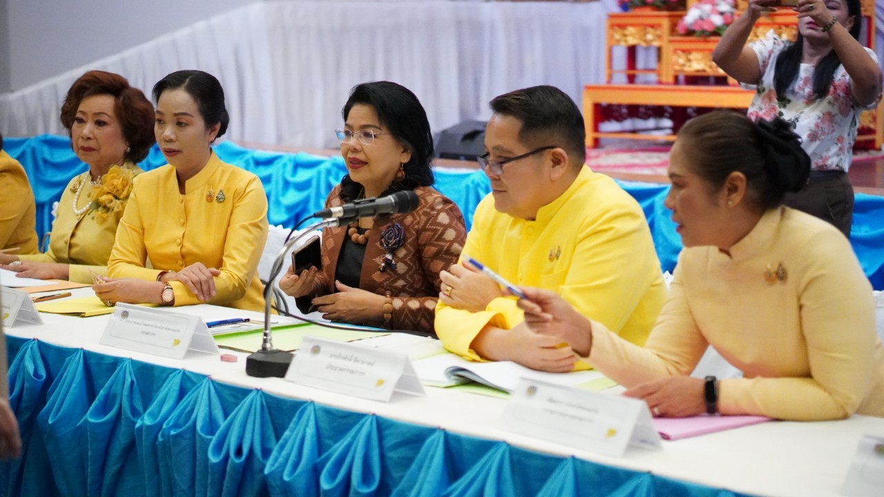 จังหวัดขอนแก่น : จัดการประกวดผ้าลายพระราชทาน “ผ้าลายสิริวชิราภรณ์” และงานหัตถกรรม ระดับจังหวัด ประจำปี 2567