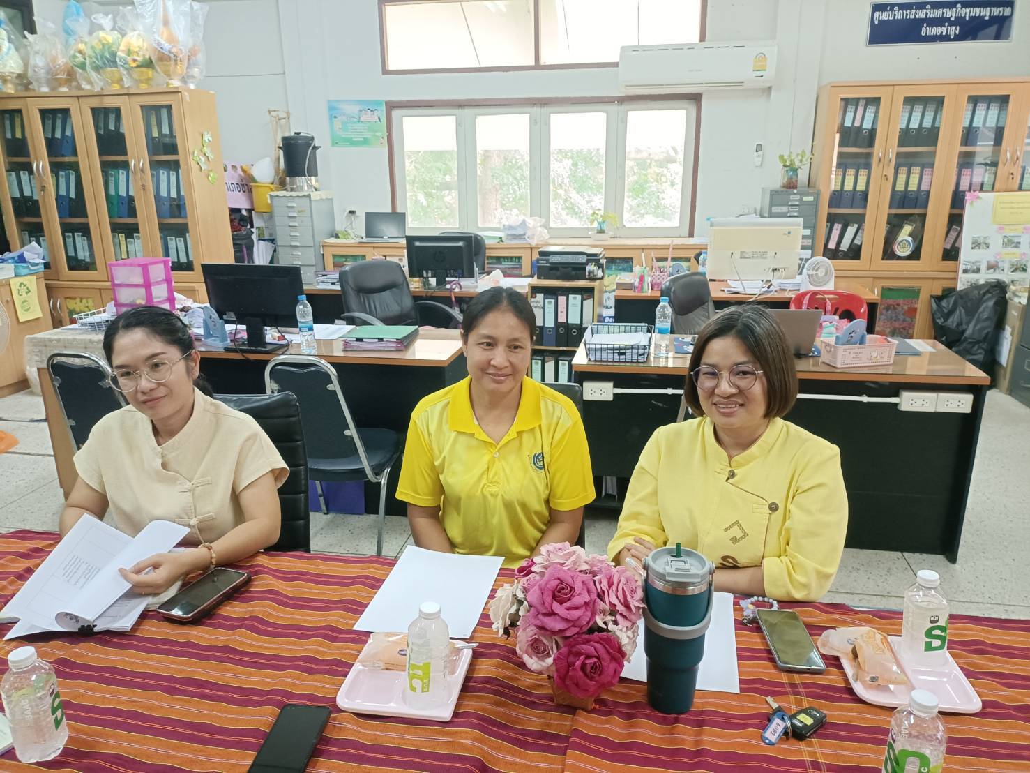 พช.ขอนแก่น : ลงพื้นที่ติดตามสนับสนุนการดำเนินงาน กองทุนชุมชน อำเภอซำสูง