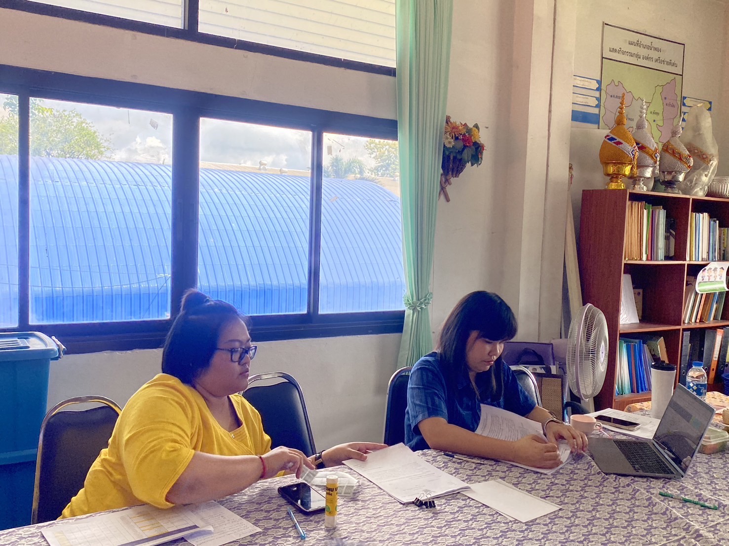 พช.ขอนแก่น : ลงพื้นที่ติดตามสนับสนุนการดำเนินงาน การบริหารจัดการหนี้ค้างชำระกองทุนพัฒนาบทบาทสตรี