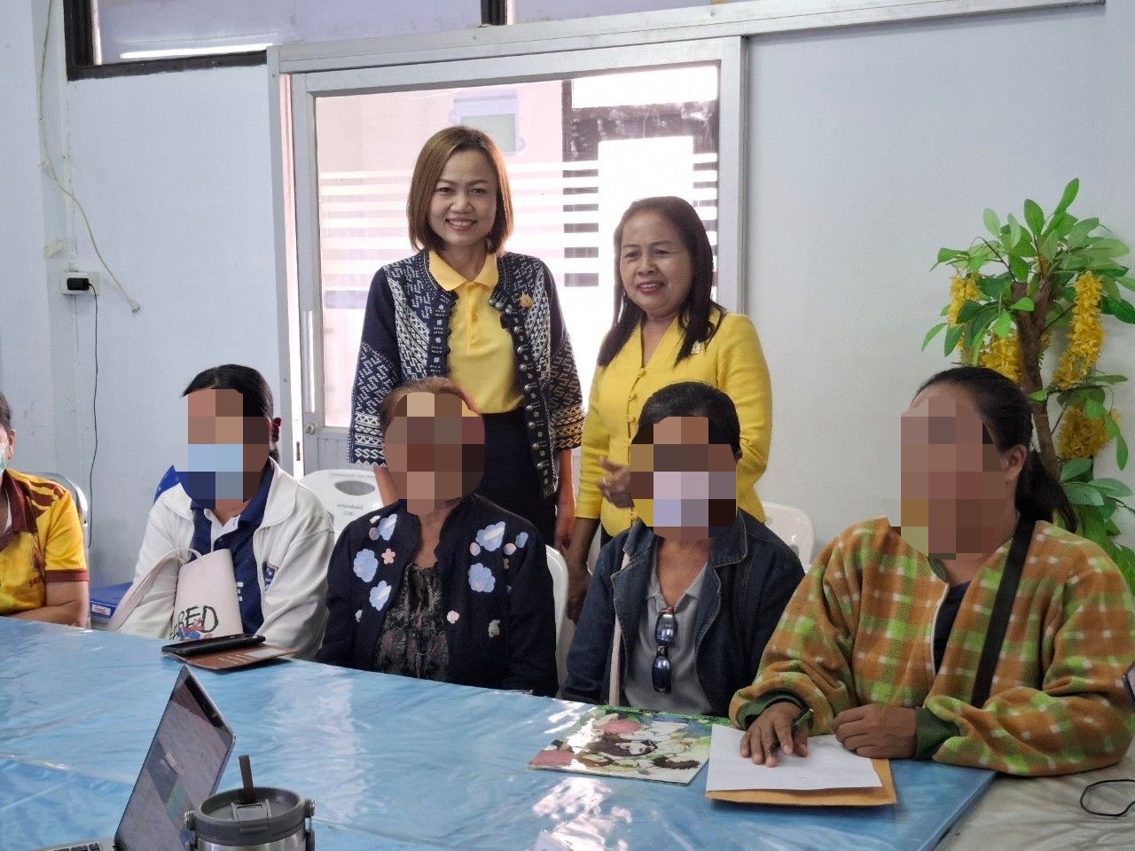 พช.ขอนแก่น : ลงพื้นที่ติดตามสนับสนุนการดำเนินงาน การบริหารจัดการหนี้ค้างชำระกองทุนพัฒนาบทบาทสตรี