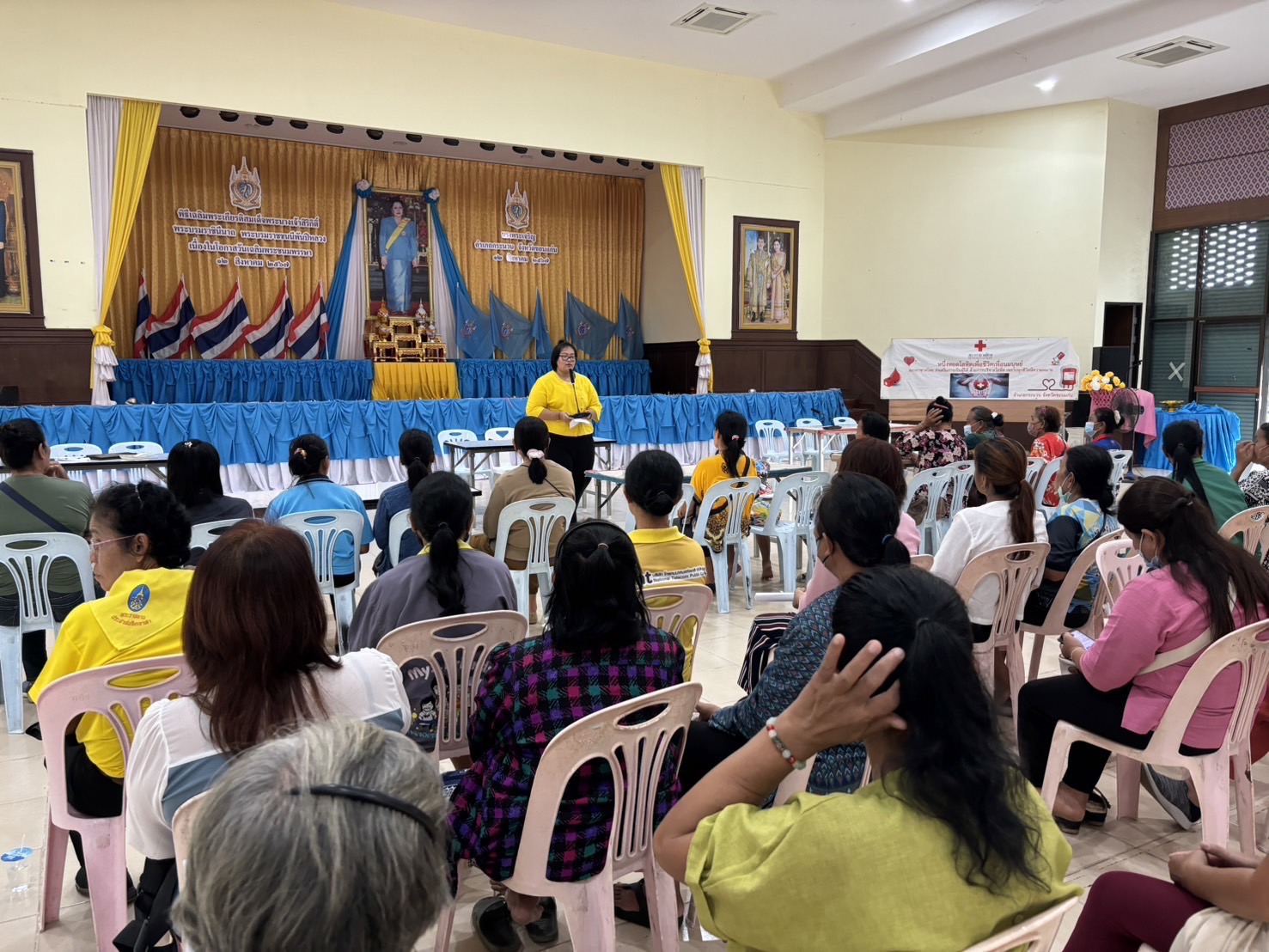 พช.ขอนแก่น : ลงพื้นที่ติดตามสนับสนุนการดำเนินงาน การบริหารจัดการหนี้ค้างชำระกองทุนพัฒนาบทบาทสตรี