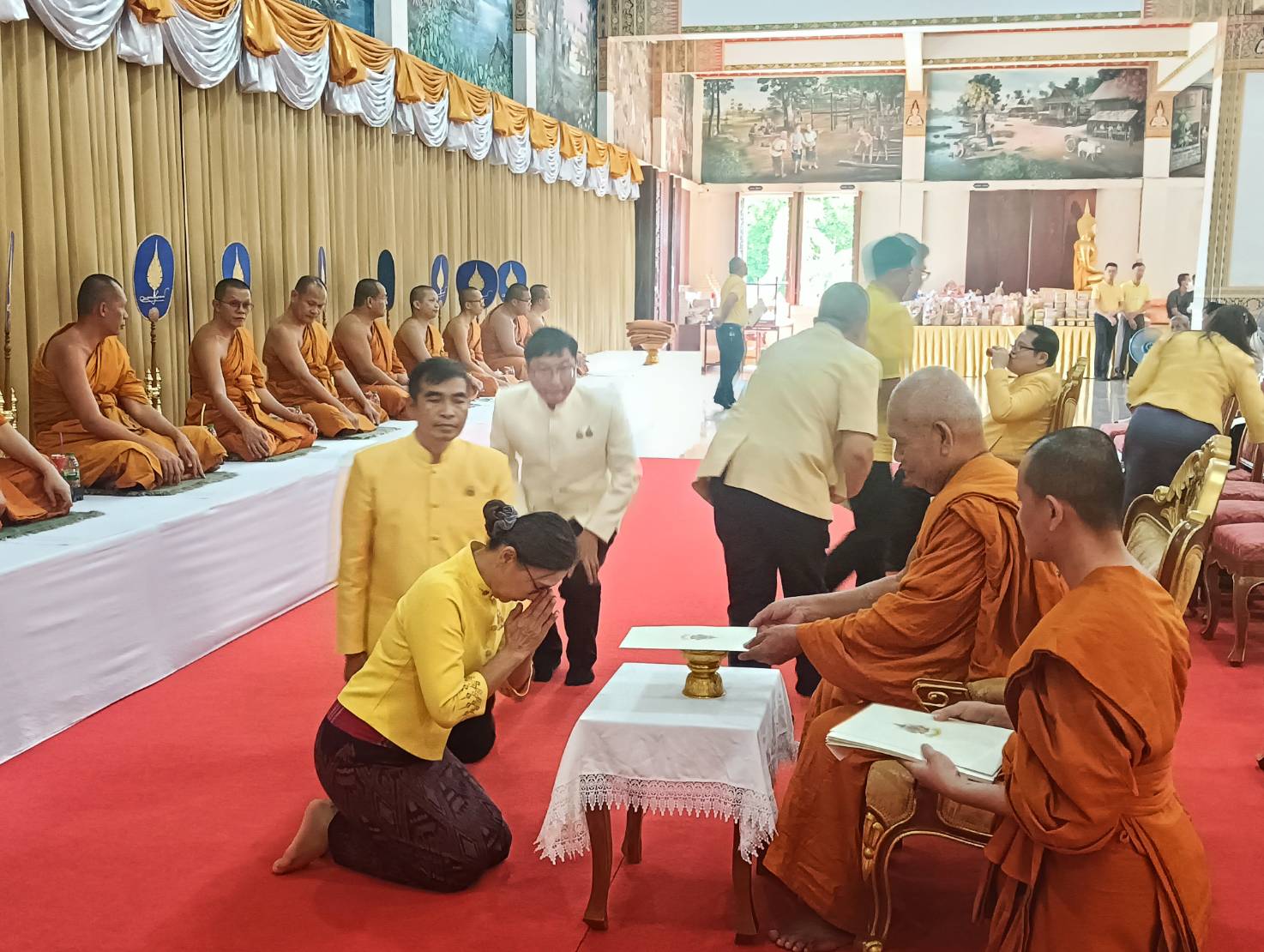 พช. ขอนแก่น ร่วมพิธีเจริญพระพุทธมนต์ฯ ถวายพระพรชัยมงคลแด่ พระบาทสมเด็จพระเจ้าอยู่หัว เนื่องในโอกาสวันเฉลิมพระชนมพรรษา 6 รอบ 28 กรกฎาคม 2567