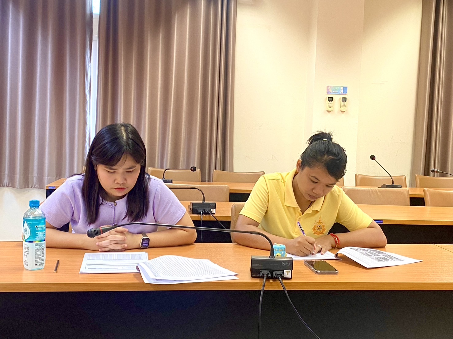 พช.ขอนแก่น : เข้าร่วมประชุมติดตามการดำเนินงานและการใช้จ่ายงบประมาณกองทุนพัฒนาบทบาทสตรี ประจำปีงบประมาณ พ.ศ. 2567 ผ่านระบบวีดีทัศน์ทางไกล (Video Conference) ครั้งที่ 8/2567