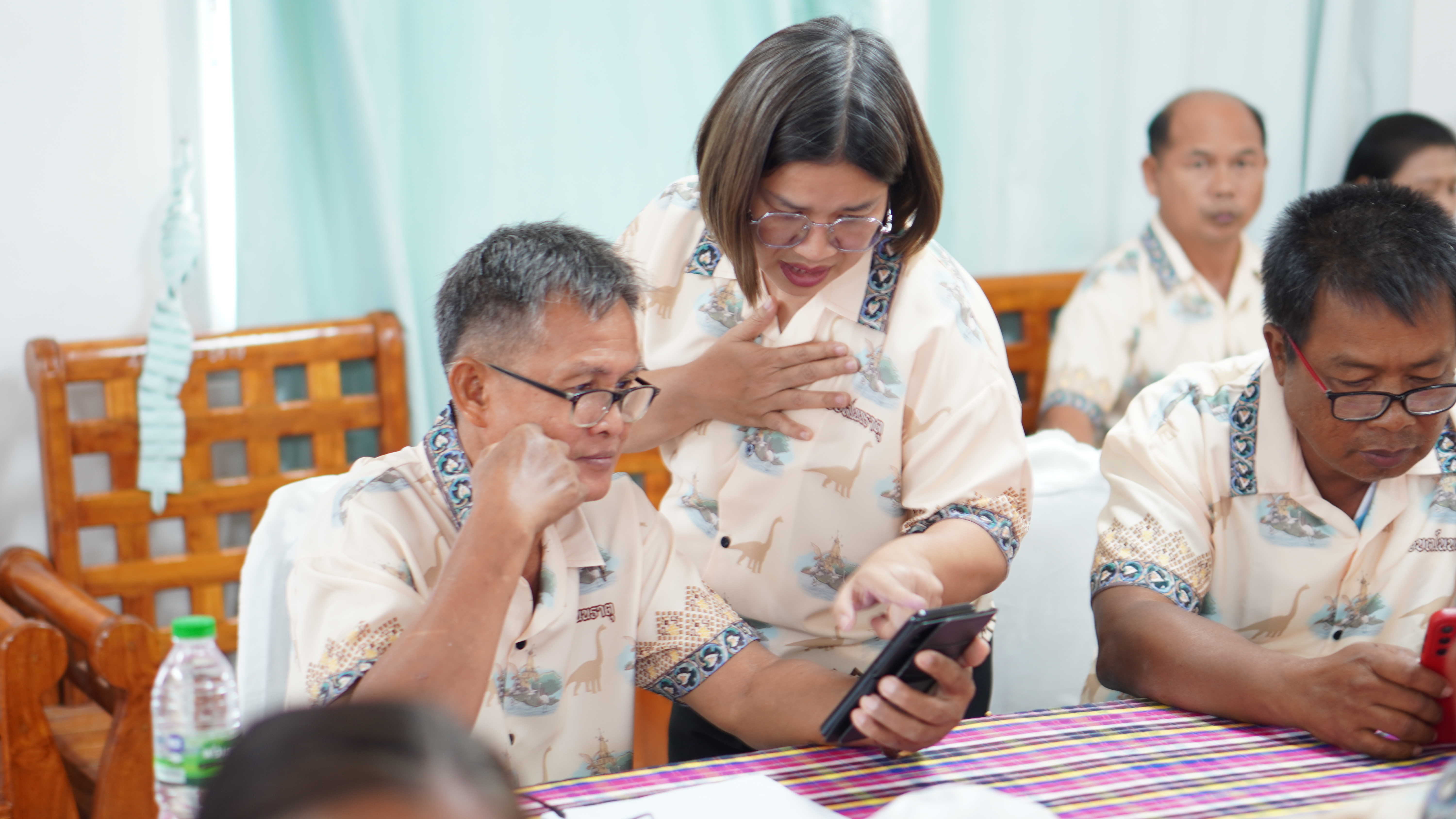 พช.ขอนแก่น : ดำเนินโครงการพัฒนาทักษะเทคโนโลยีสารสนเทศและการขยายช่องทางการตลาดออนไลน์ เพื่อเสริมสร้างเศรษฐกิจและคุณภาพชีวิตของชุมชนคนโนนธาตุ (วันที่2)