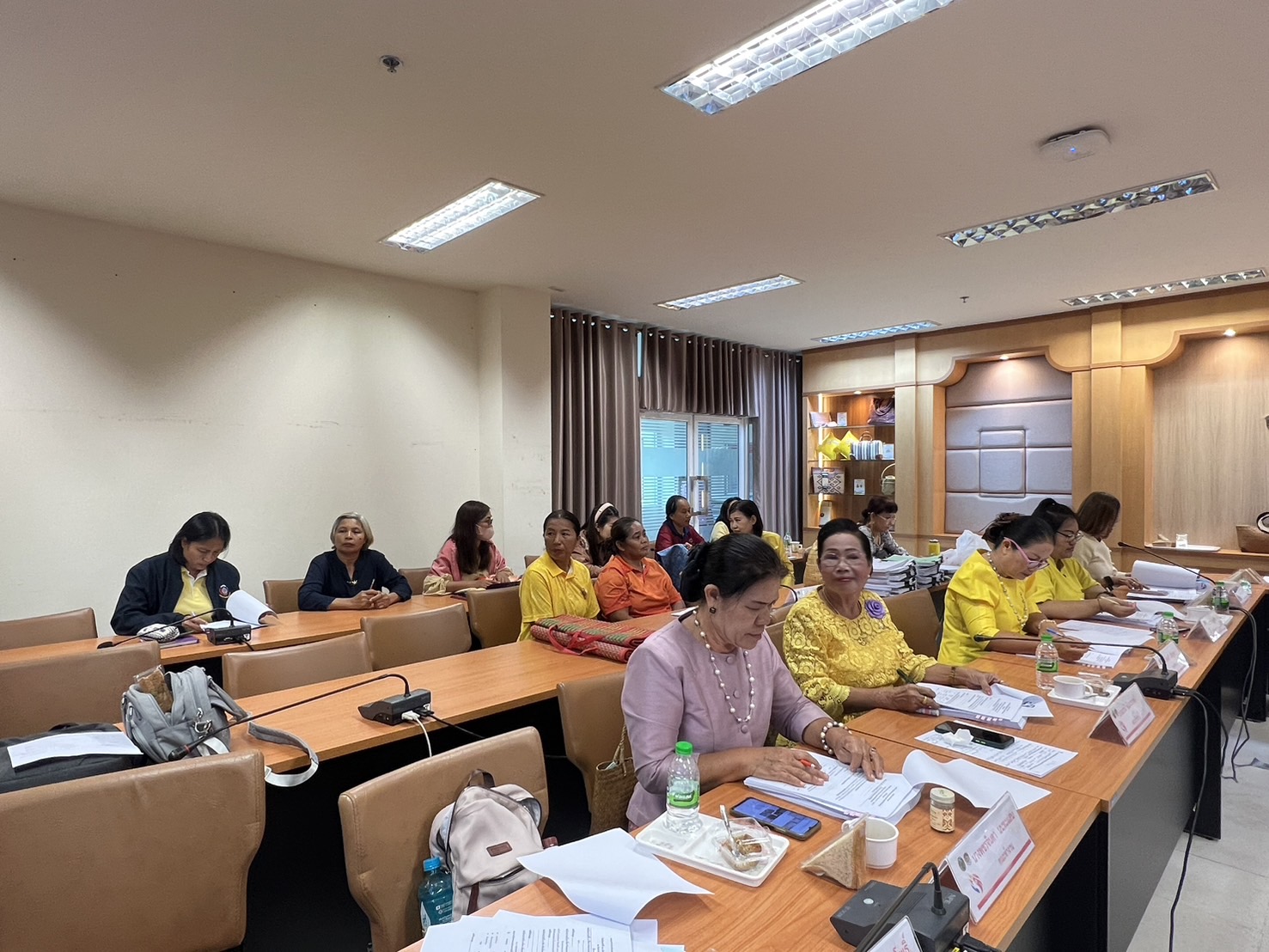 พช.ขอนแก่น : ประชุมคณะทำงานขับเคลื่อนกองทุนพัฒนาบทบาทสตรีจังหวัดขอนแก่น ครั้งที่ 8/2567