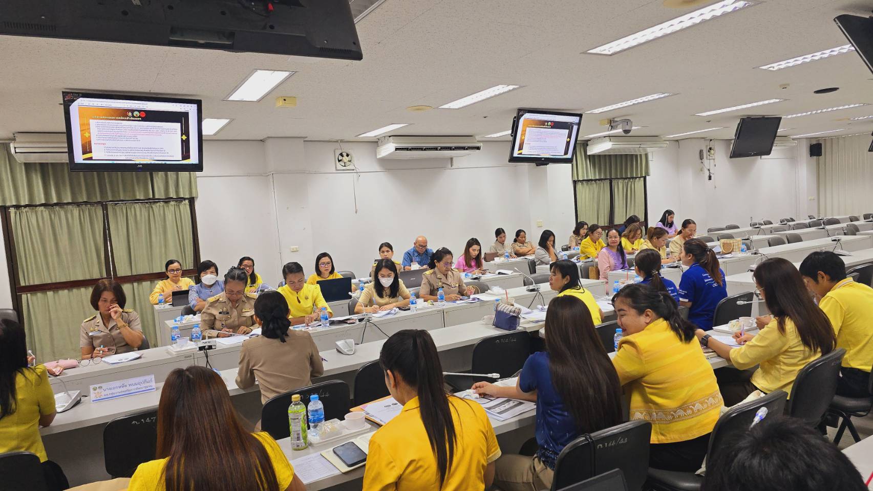 พช.ขอนแก่น : ประชุมคณะทำงานช่วยเหลือและสนับสนุนการดำเนินการคัดสรรสุดยอดหนึ่งตำบล หนึ่งผลิตภัณฑ์ไทย 2567 จังหวัดขอนแก่น ครั้งที่ 1/2567