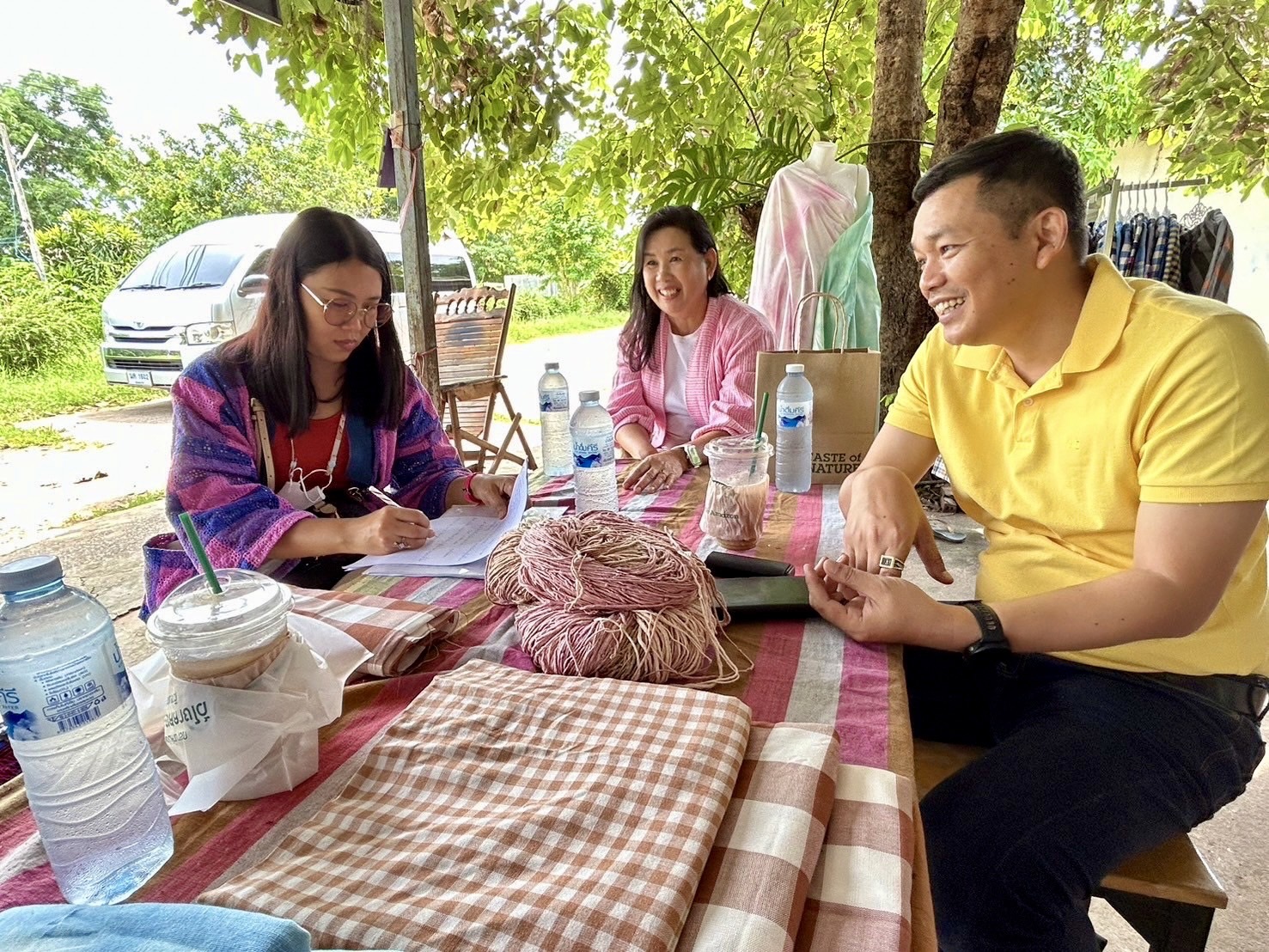 พช.ขอนแก่น : กรมการพัฒนาชุมชน ลงพื้นที่ติดตามกิจกรรมโครงการพัฒนาศักยภาพผู้ ประกอบการสู่ยุค 4.0 ณ อำเภอชนบท จังหวัดขอนแก่น