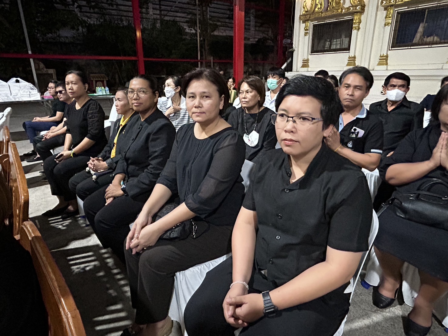 พช.ขอนแก่น : ร่วมฟังสวดอภิธรรมศพ นายเจียมศักดิ์ จันทร์โยธา สามี คุณเพลินพิศ โตคีรี ประธานเครือข่าย OTOP อำเภอหนองสองห้อง