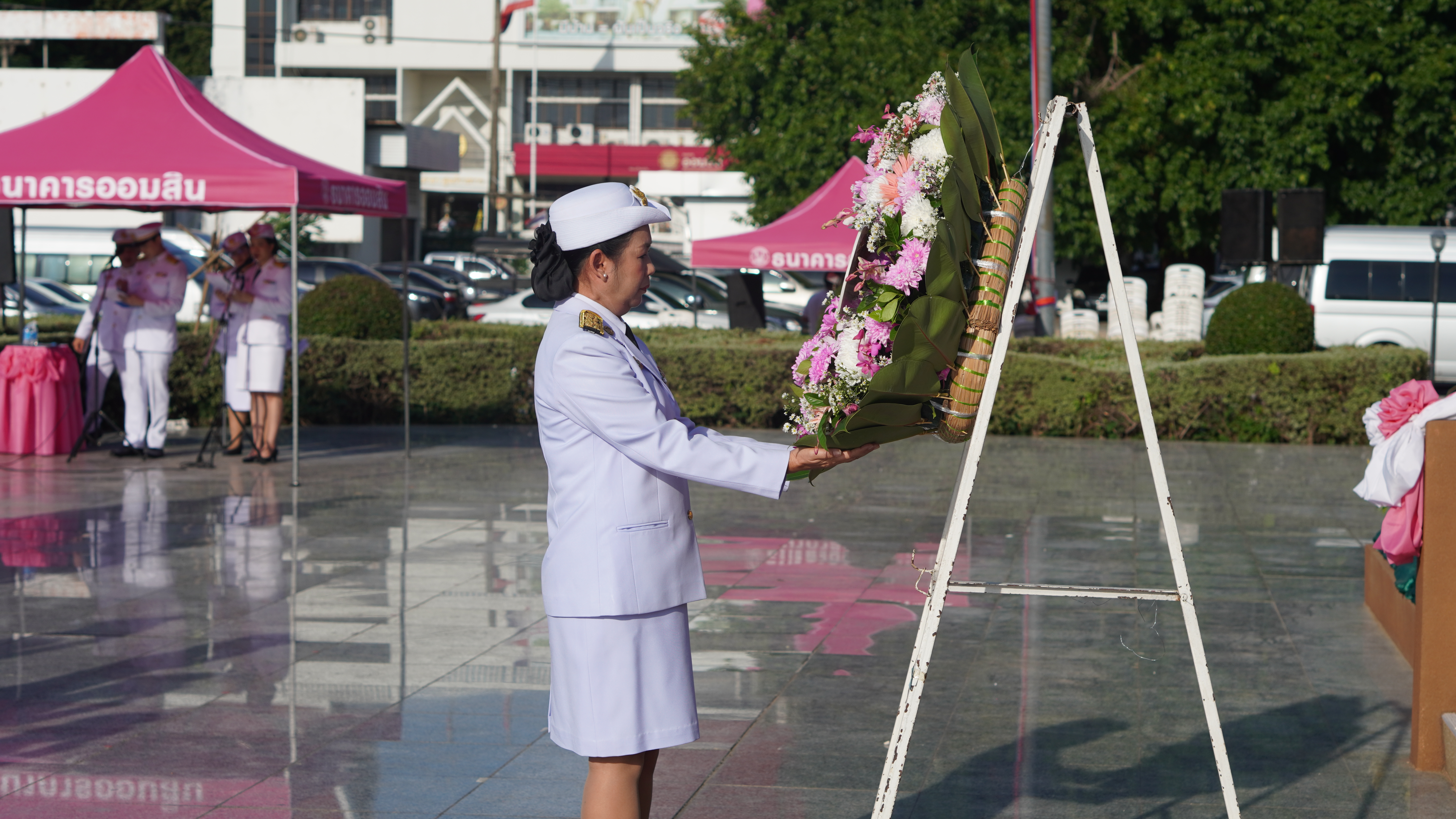 จังหวัดขอนแก่น : ประกอบพิธีวางพวงมาลาเนื่องในวันปิยมหาราช