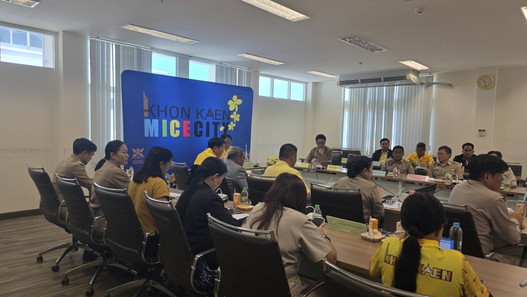 พช. ขอนแก่น : ร่วมประชุมมอบนโยบายของผู้บริหารกระทรวงมหาดไทย ประจำปี พ.ศ. 2568 ผ่านระบบวีดิทัศน์ทางไกล (VCS)