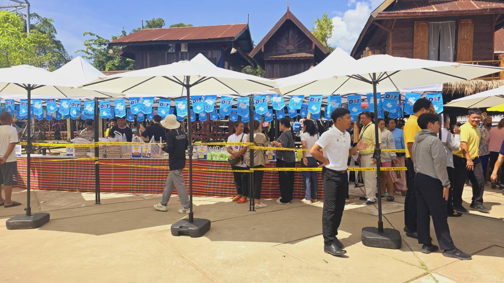 พช. ขอนแก่น : ร่วมเป็นเกียรติในพิธีแถลงข่าว Kick off เปิดตัว “โครงการฟื้นฟูเศรษฐกิจ”