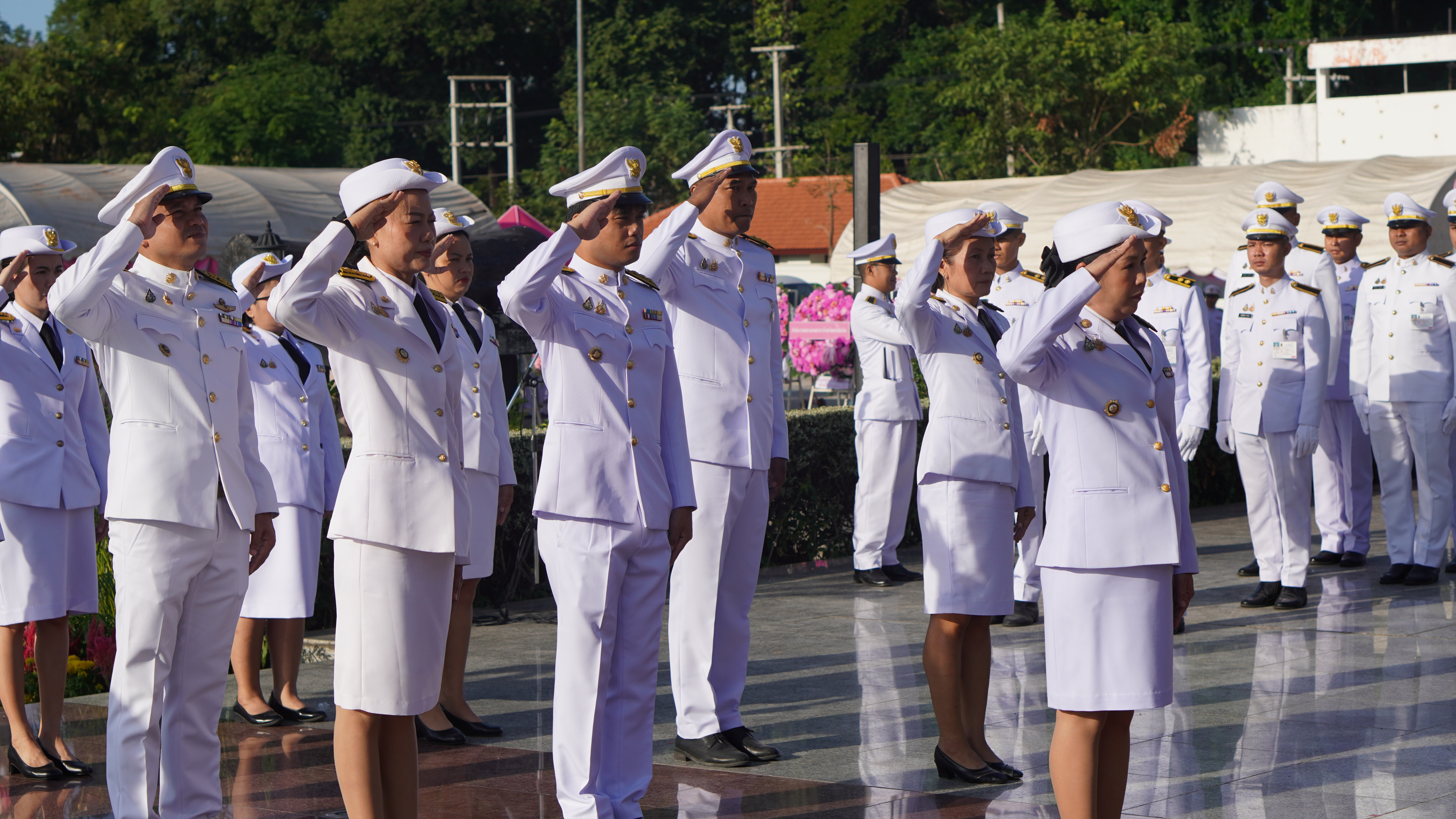 จังหวัดขอนแก่น : ประกอบพิธีวางพวงมาลาเนื่องในวันปิยมหาราช