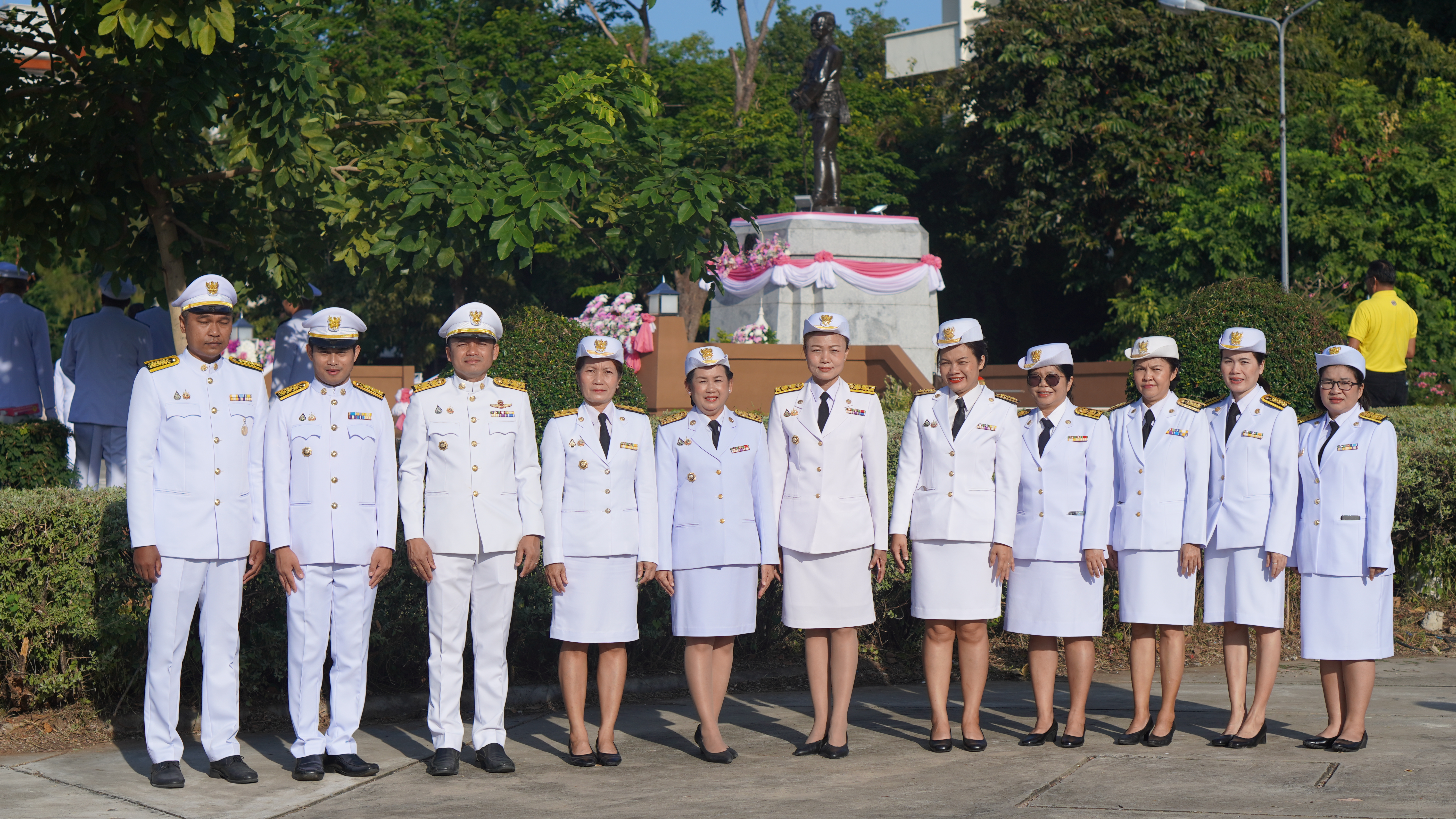 จังหวัดขอนแก่น : ประกอบพิธีวางพวงมาลาเนื่องในวันปิยมหาราช