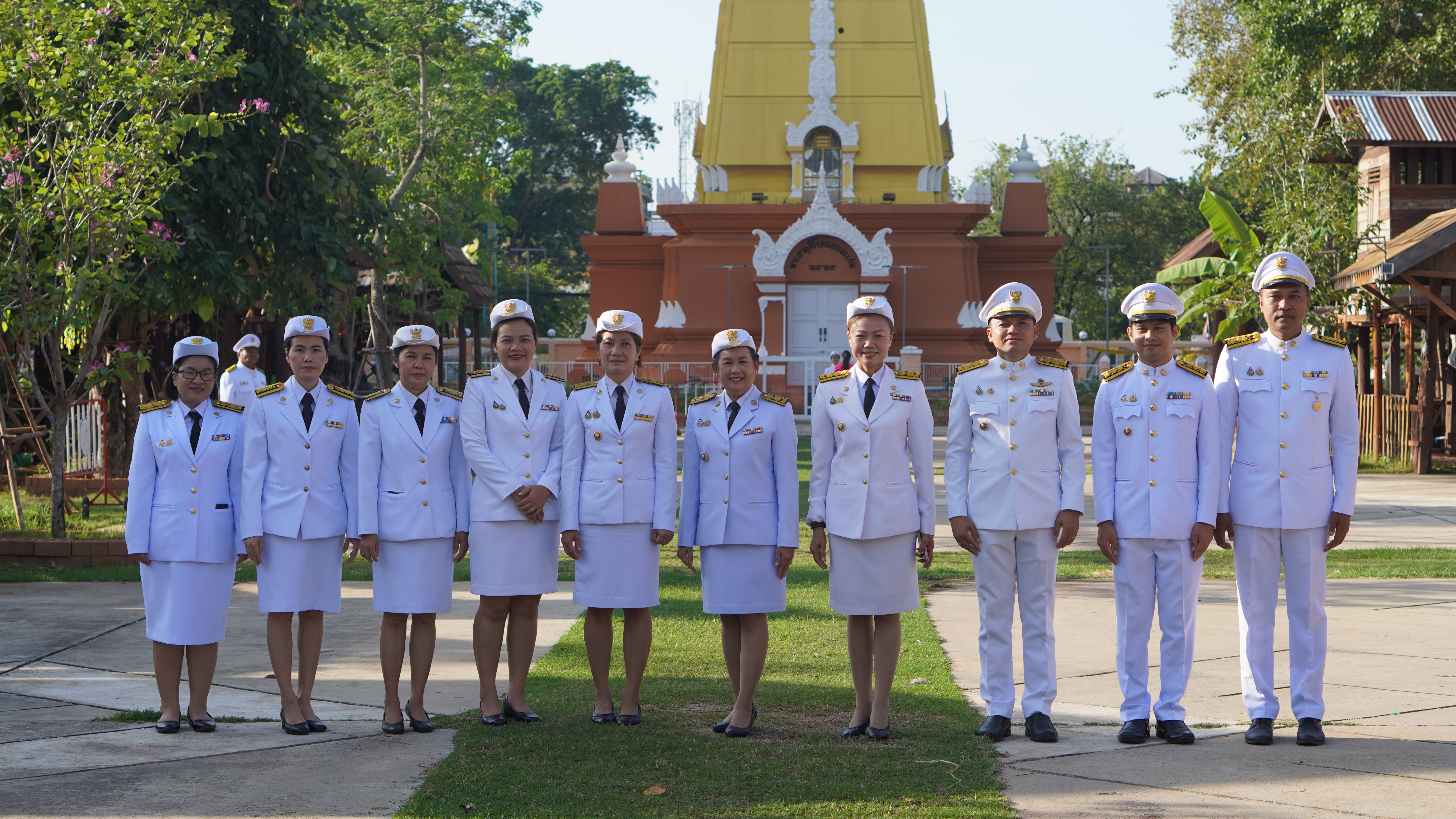 จังหวัดขอนแก่น : ประกอบพิธีวางพวงมาลาเนื่องในวันปิยมหาราช