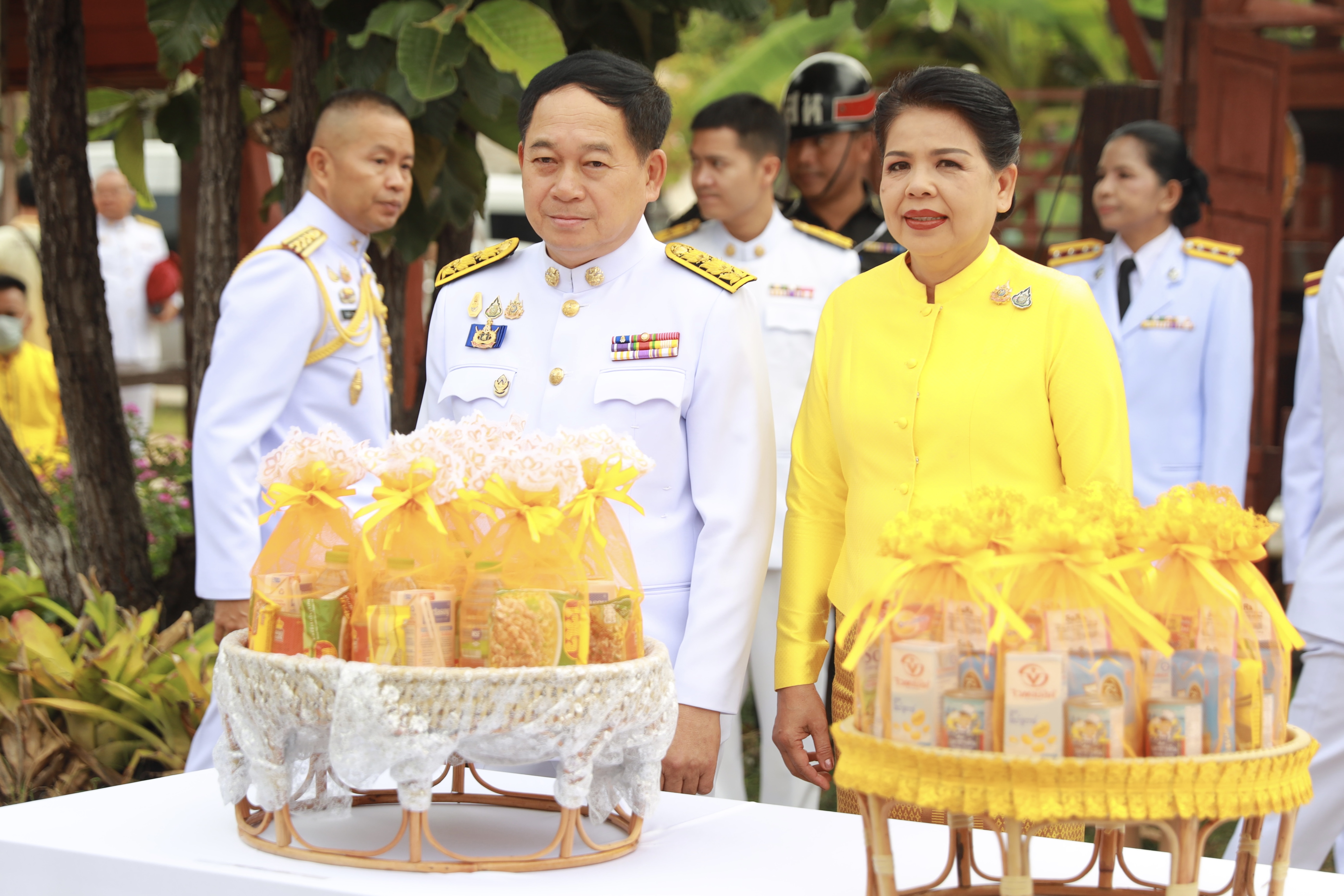 จังหวัดขอนแก่น : จัดกิจกรรมน้อมรำลึกในพระมหากรุณาธิคุณ พิธีสวดพระพุทธมนต์ถวายเป็นพระราชกุศล และวางพวงมาลาถวายราชสักการะเนื่องในโอกาส “วันนวมินทรมหาราช”วันคล้ายวันสวรรคต พระบาทสมเด็จพระบรมชนกาธิเบศร มหาภูมิพลอดุลยเดชมหาราช บรมนาถบพิตร