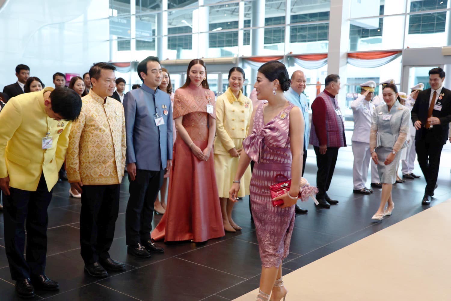 จังหวัดขอนแก่น : ร่วมงาน Silk Festival 2024 สู่การพัฒนาที่ยั่งยืน ภายใต้แนวคิด Silk Success Sustainability ต่อยอดภูมิปัญญาผ้าไทย เพื่อยกระดับสู่สากล และพัฒนาอย่างยั่งยืน จัดโดยกรมการพัฒนาชุมชน กระทรวงมหาดไทย