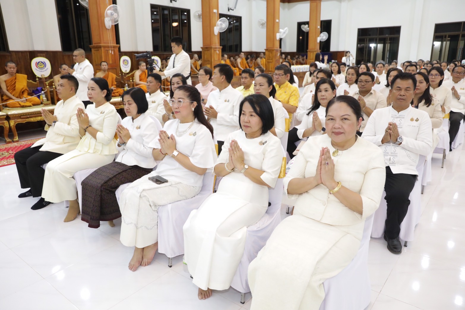 พช.ขอนแก่น : ร่วมพิธีสมโภชผ้าพระกฐินพระราชทานกรมการพัฒนาชุมชน ประจำปีพุทธศักราช 2567 ณ วัดศรีสุทธาวาส พระอารามหลวง (วัดเลยหลง) ตำบลกุดป่อง อำเภอเมืองเลย จังหวัดเลย