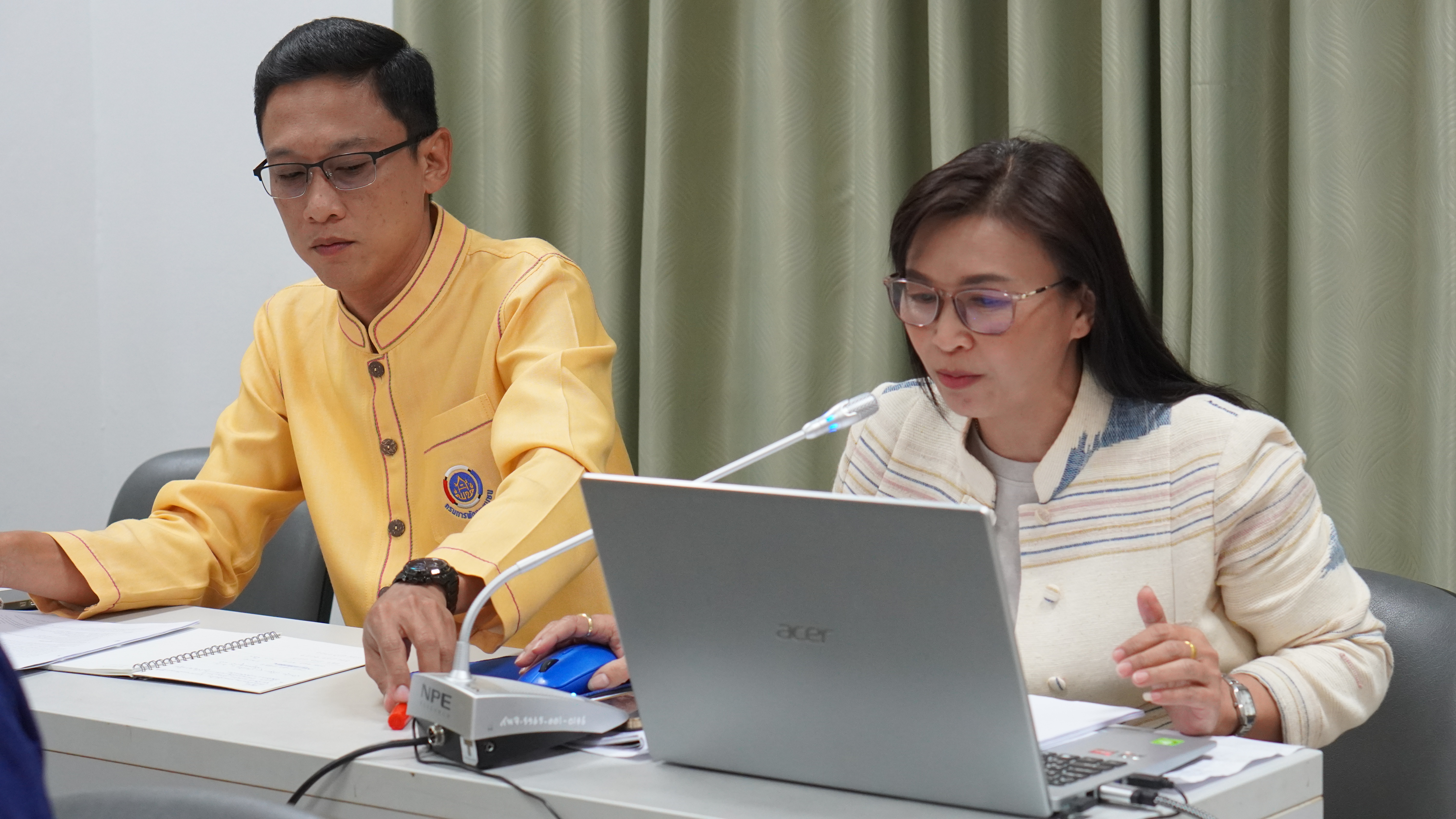 พช.ขอนแก่น : จัดประชุมคณะทำงานการจัดแสดงและจำหน่ายผลิตภัณฑ์หนึ่งตำบล หนึ่งผลิตภัณฑ์ (OTOP) งานเทศกาลไหมนานาชาติ ประเพณีผูกเสี่ยว งานกาชาดจังหวัดขอนแก่น และงานขอนแก่นซอฟพาวเวอร์ ประจำปี 2567 ครั้งที่ 1/2567