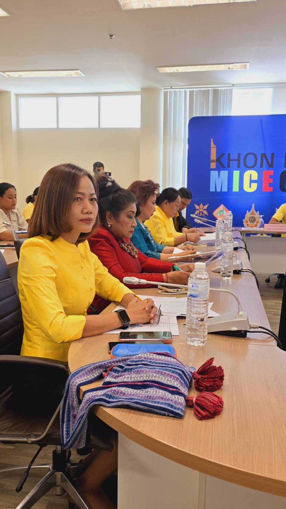 พช.ขอนแก่น : ร่วมประชุมระเบียบวาระการประชุมเตรียมพิธีเปิดงานเทศกาลไหมนานาชาติ ประเพณีผูกเสี่ยว งานกาชาดจังหวัดขอนแก่น และงานขอนแก่นซอฟต์พาวเวอร์ ประจำปี 2567
