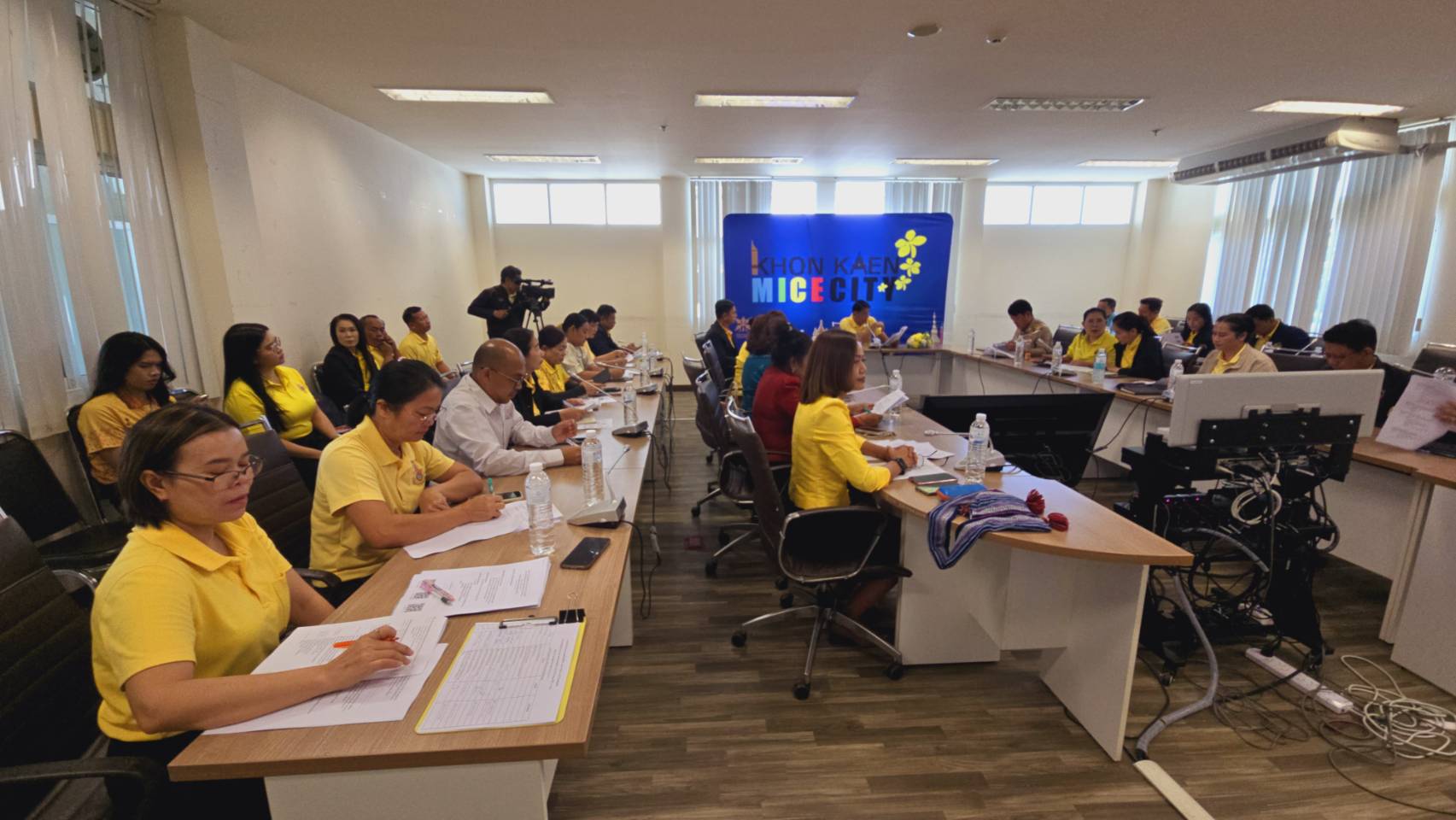 พช.ขอนแก่น : ร่วมประชุมระเบียบวาระการประชุมเตรียมพิธีเปิดงานเทศกาลไหมนานาชาติ ประเพณีผูกเสี่ยว งานกาชาดจังหวัดขอนแก่น และงานขอนแก่นซอฟต์พาวเวอร์ ประจำปี 2567