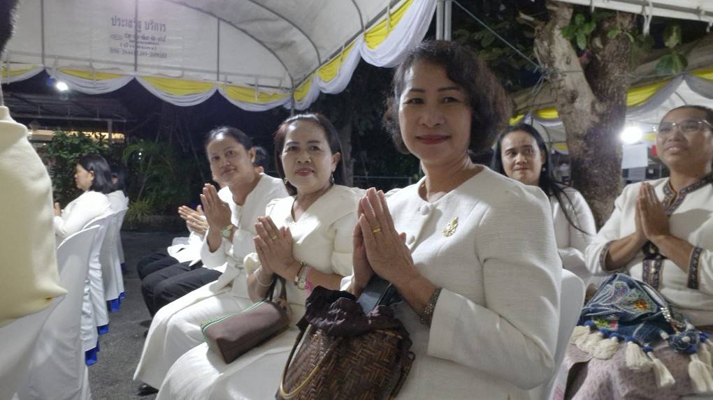พช.ขอนแก่น : ร่วมพิธีสมโภชผ้าพระกฐินพระราชทานกรมการพัฒนาชุมชน ประจำปีพุทธศักราช 2567 ณ วัดศรีสุทธาวาส พระอารามหลวง (วัดเลยหลง) ตำบลกุดป่อง อำเภอเมืองเลย จังหวัดเลย