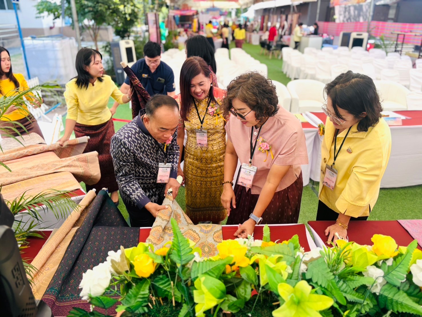 พช. ขอนแก่น : ร่วมงานประกวดผ้าไหมมัดหมี่ และสร้างการรับรู้ขอนแก่นเมืองหัตถกรรมโลกแห่งผ้ามัดหมี่