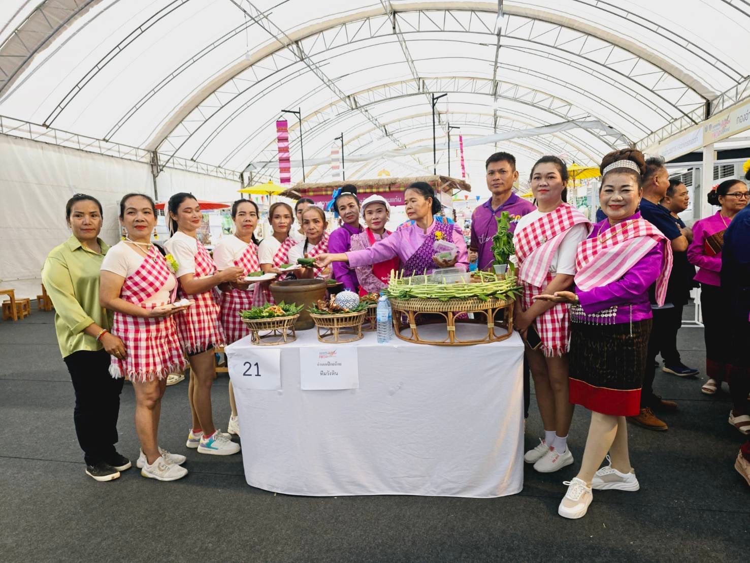✨พช.ขอนแก่น : ปลุกกระแสความแซ่บ! “แข่งขันประกวด ส้มตำ ไก่ย่าง รสแซ่บ สำรับอาหารพื้นถิ่น” อีกหนึ่งไฮไลต์เด็ดในงาน “ขอนแก่น แซ่บเวอร์ Soft Power Food Thailand” มหกรรมเทศกาลอาหารสุดยิ่งใหญ่ที่รวมเอาเอกลักษณ์ของอาหารพื้นถิ่นมาไว้ในงานเดียว