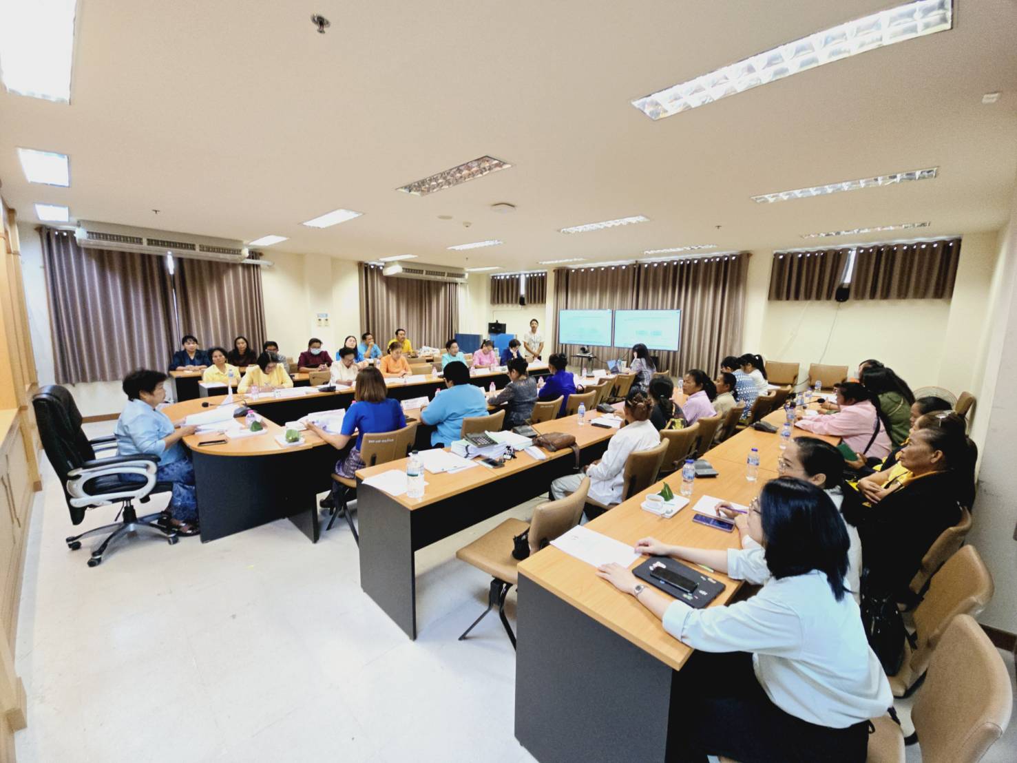 พช.ขอนแก่น : ประชุมคณะทำงานขับเคลื่อนกองทุนพัฒนาบทบาทสตรีจังหวัดขอนแก่น ครั้งที่ 2/2568