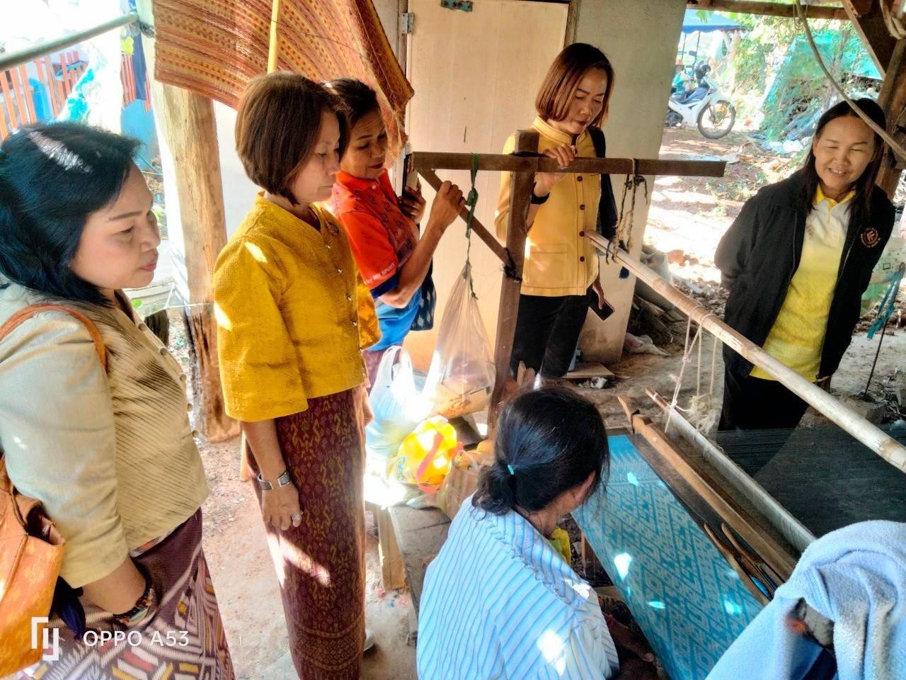 พช.ขอนแก่น : ลงพื้นที่ติดตามสนับสนุนการดำเนินงาน การบริหารจัดการหนี้ค้างชำระกองทุนพัฒนาบทบาทสตรี อำเภอแวงน้อย