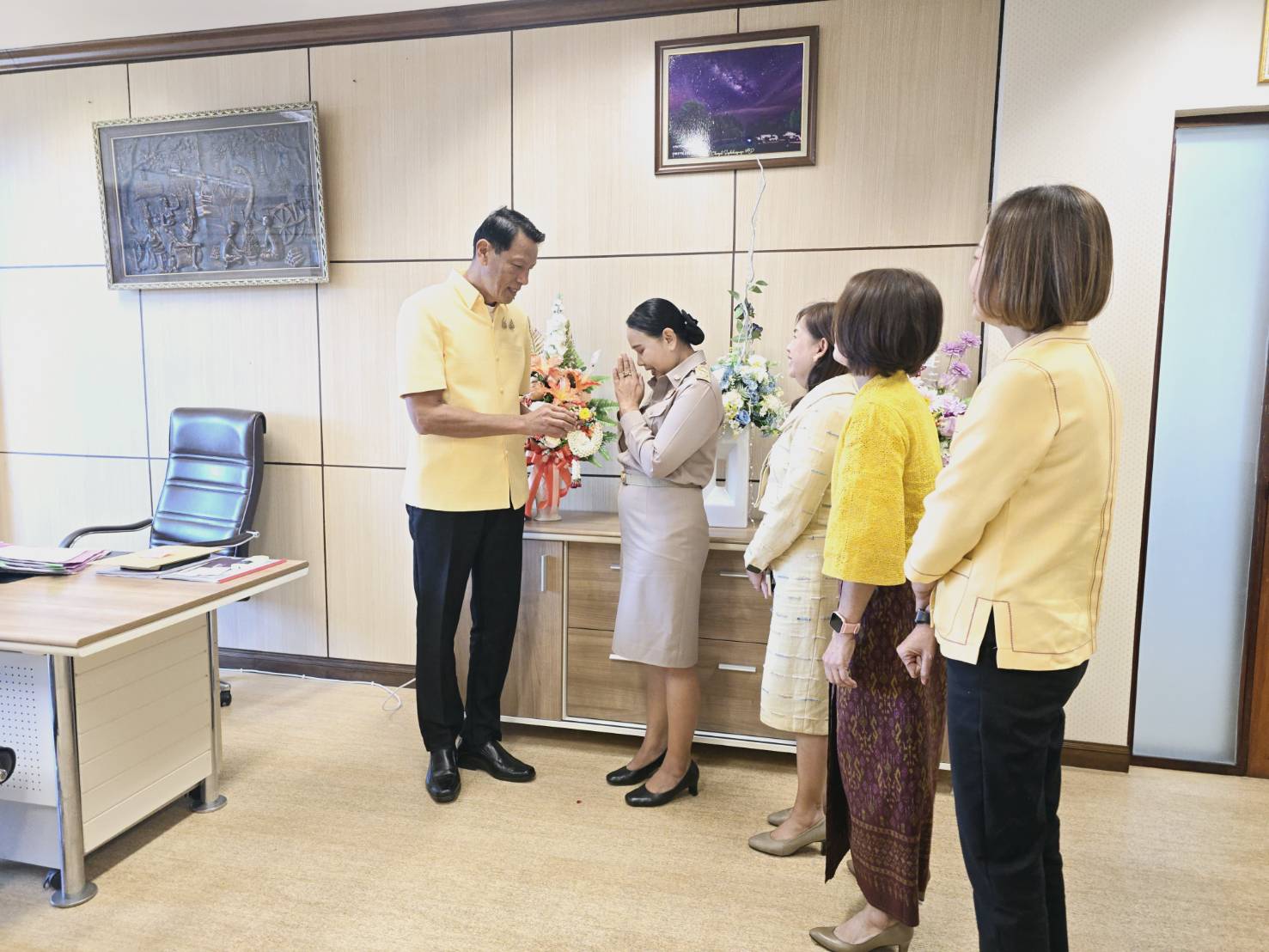 พช.ขอนแก่น : พัฒนาการจังหวัดขอนแก่น คนที่ 23 (นางจิรภา เชื้อดวงผุย) เข้ารายงานตัว ในโอกาสได้รับการแต่งตั้งตามคำสั่งกระทรวงมหาดไทยที่ 3785/2567 ลงวันที่ 4 ธันวาคม 2567
