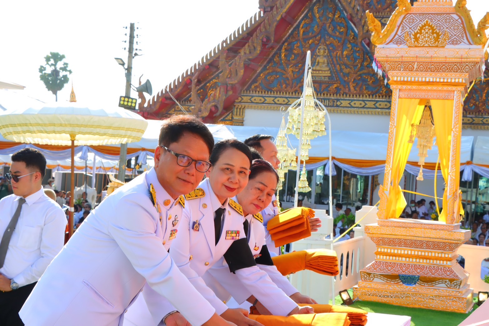 พช.ขอนแก่น : ร่วมพิธีพระราชทานเพลิงศพ พระธรรมวิสุทธาจารย์ (คูณ ขนฺติกมหาเถร)