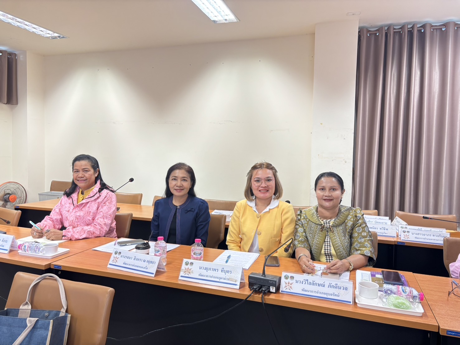 พช.ขอนแก่น : ร่วมประชุมการดำเนินงานโครงการส่งเสริมการพัฒนาชุมชนธรรมาภิบาลตามแผนบูรณาการต่อต้านการทุจริตและประพฤติมิชอบ ประจำปีงบประมาณ พ.ศ. 2568 ผ่านระบบวีดีทัศน์ทางไกล (Video Conference)
