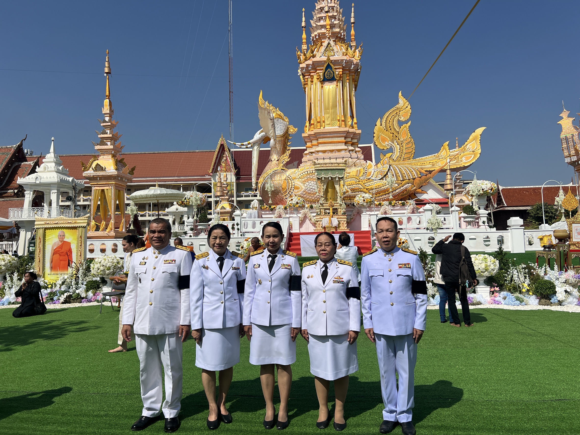 พช.ขอนแก่น : ร่วมพิธีพระราชทานเพลิงศพ พระธรรมวิสุทธาจารย์ (คูณ ขนฺติกมหาเถร)
