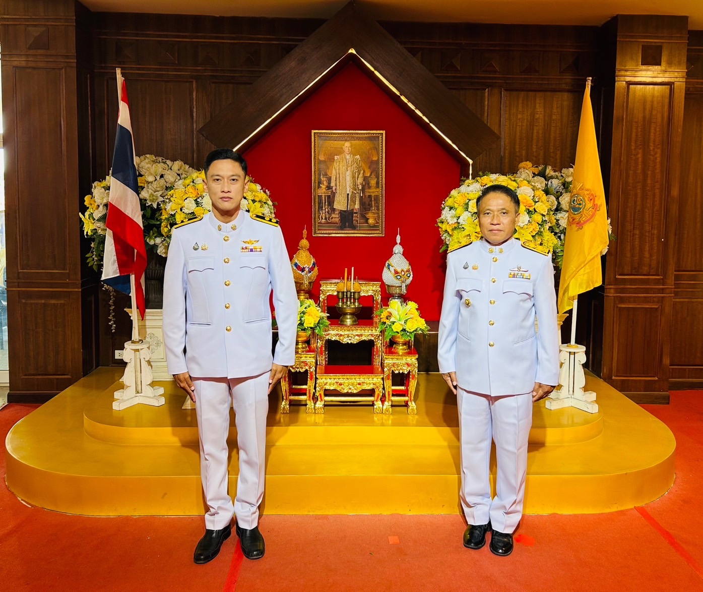 จังหวัดขอนแก่น : จัดพิธีวางพานพุ่มหน้าพระบรมฉายาลักษณ์ พระบาทสมเด็จพระบรมชนกาธิเบศร มหาภูมิพลอดุลยเดชมหาราช บรมนาถบพิตร เนื่องในวันชาติ-วันพ่อแห่งชาติ ปี 2567