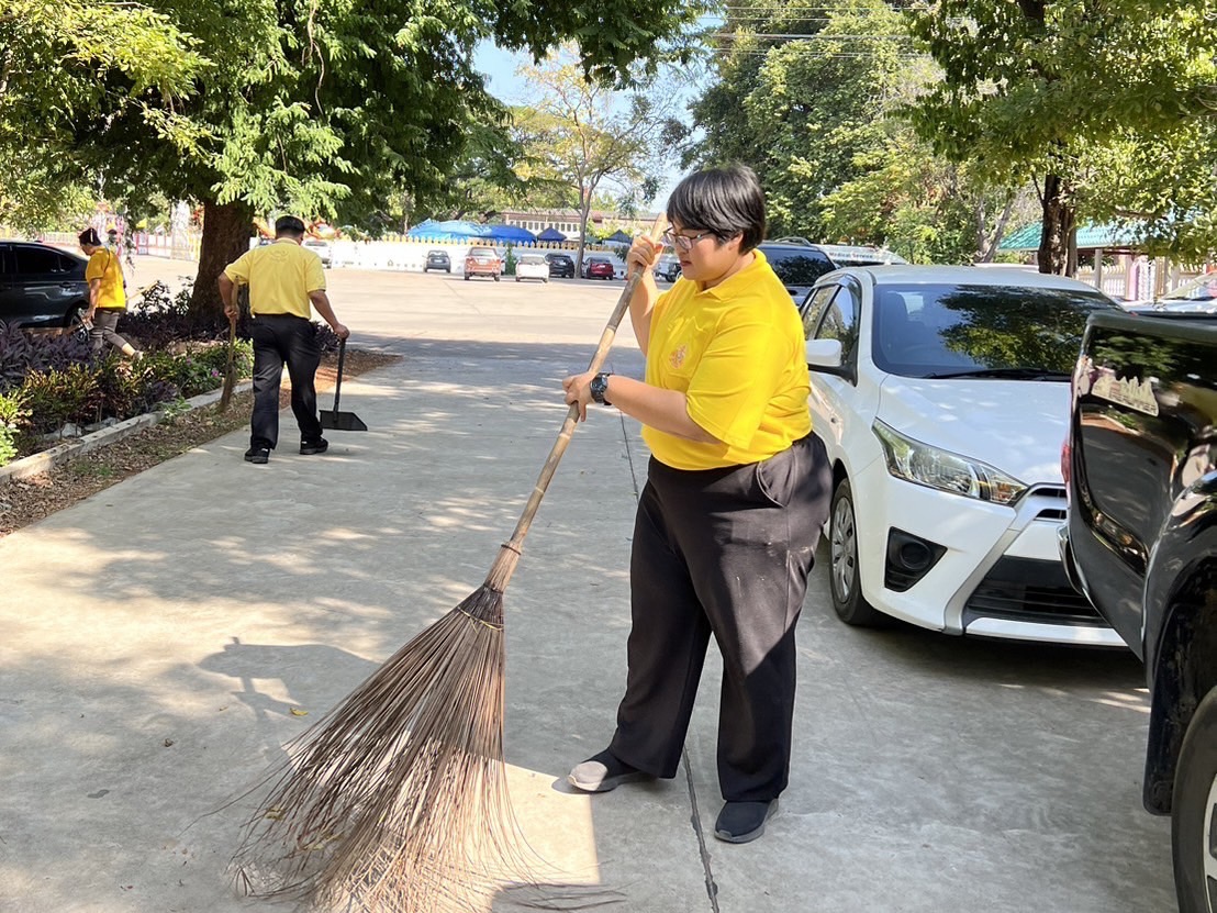 พช.ขอนแก่น : เข้าร่วมกิจกรรม “รวมพลังสร้างสัปปายะสู่วัดด้วยวิถี 5ส (Big Cleaning Day) พร้อมด้วยพิธีเจริญพระพุทธมนต์และเจริญจิตตภาวนา เพื่อถวายเป็นพระราชกุศล เนื่องในโอกาสวันเฉลิมพระชนมพรรษาของพระบาทสมเด็จพระเจ้าอยู่หัว และพระบรมวงศานุวงศ์ ประจำปี พ.ศ. 2567”
