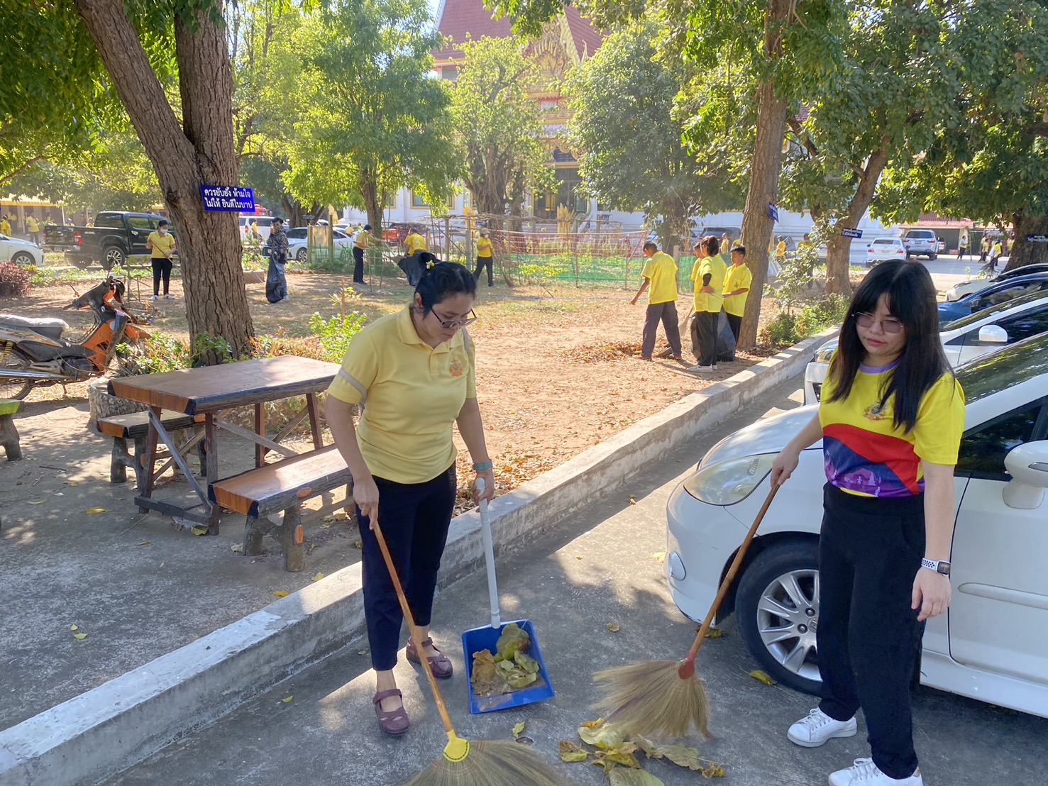 พช.ขอนแก่น : เข้าร่วมกิจกรรม “รวมพลังสร้างสัปปายะสู่วัดด้วยวิถี 5ส (Big Cleaning Day) พร้อมด้วยพิธีเจริญพระพุทธมนต์และเจริญจิตตภาวนา เพื่อถวายเป็นพระราชกุศล เนื่องในโอกาสวันเฉลิมพระชนมพรรษาของพระบาทสมเด็จพระเจ้าอยู่หัว และพระบรมวงศานุวงศ์ ประจำปี พ.ศ. 2567”