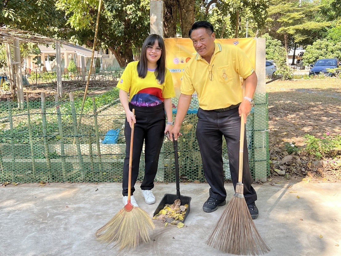 พช.ขอนแก่น : เข้าร่วมกิจกรรม “รวมพลังสร้างสัปปายะสู่วัดด้วยวิถี 5ส (Big Cleaning Day) พร้อมด้วยพิธีเจริญพระพุทธมนต์และเจริญจิตตภาวนา เพื่อถวายเป็นพระราชกุศล เนื่องในโอกาสวันเฉลิมพระชนมพรรษาของพระบาทสมเด็จพระเจ้าอยู่หัว และพระบรมวงศานุวงศ์ ประจำปี พ.ศ. 2567”