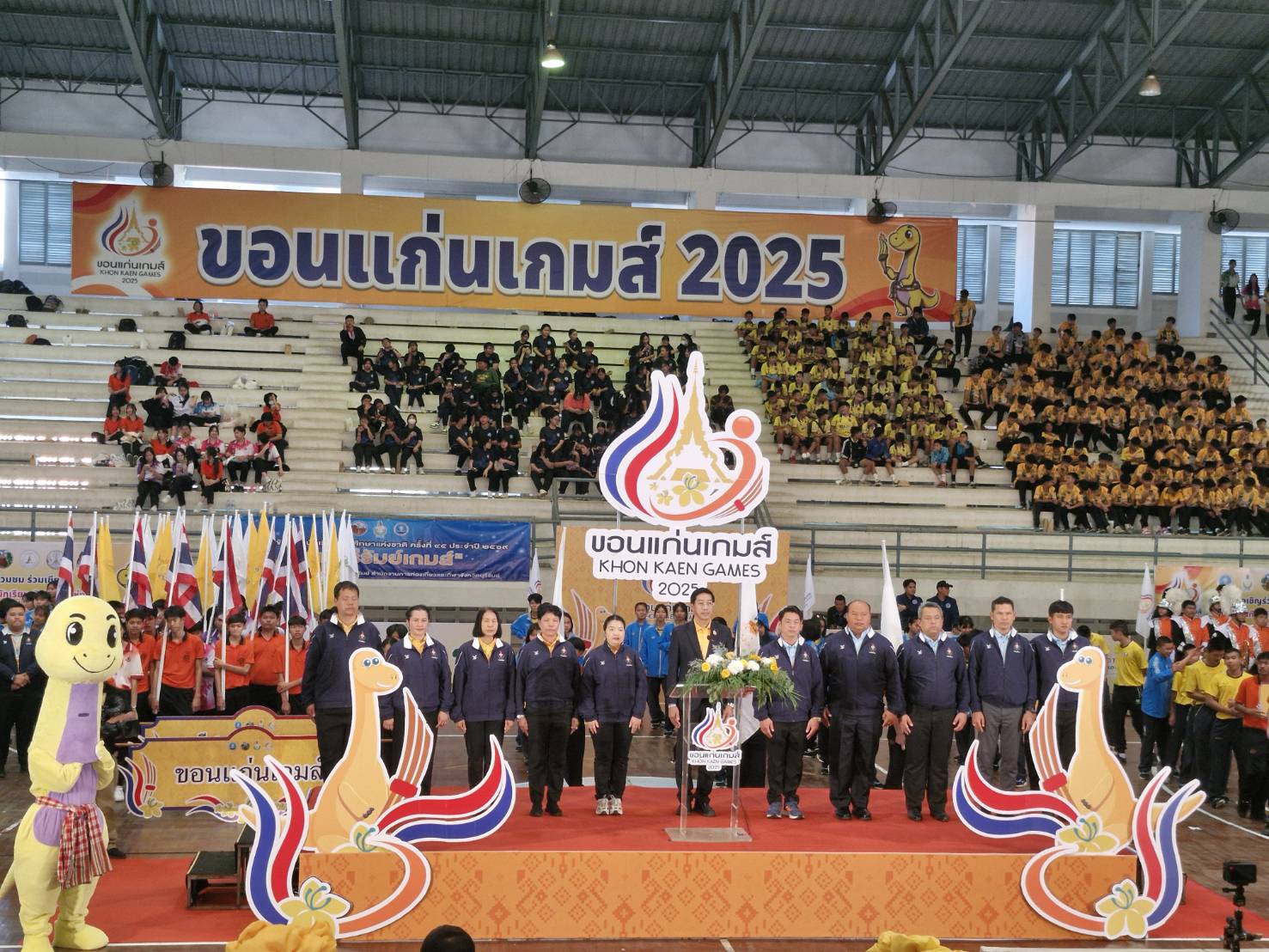 พช.ขอนแก่น : ร่วมพิธีปิด “ขอนแก่นเกมส์” ส่งไม้ต่อบุรีรัมย์ จัดกีฬานักเรียน นักศึกษาแห่งชาติ ครั้งที่ 45 ประจำปี 2569 “ฅนบุรีรัมย์เกมส์”