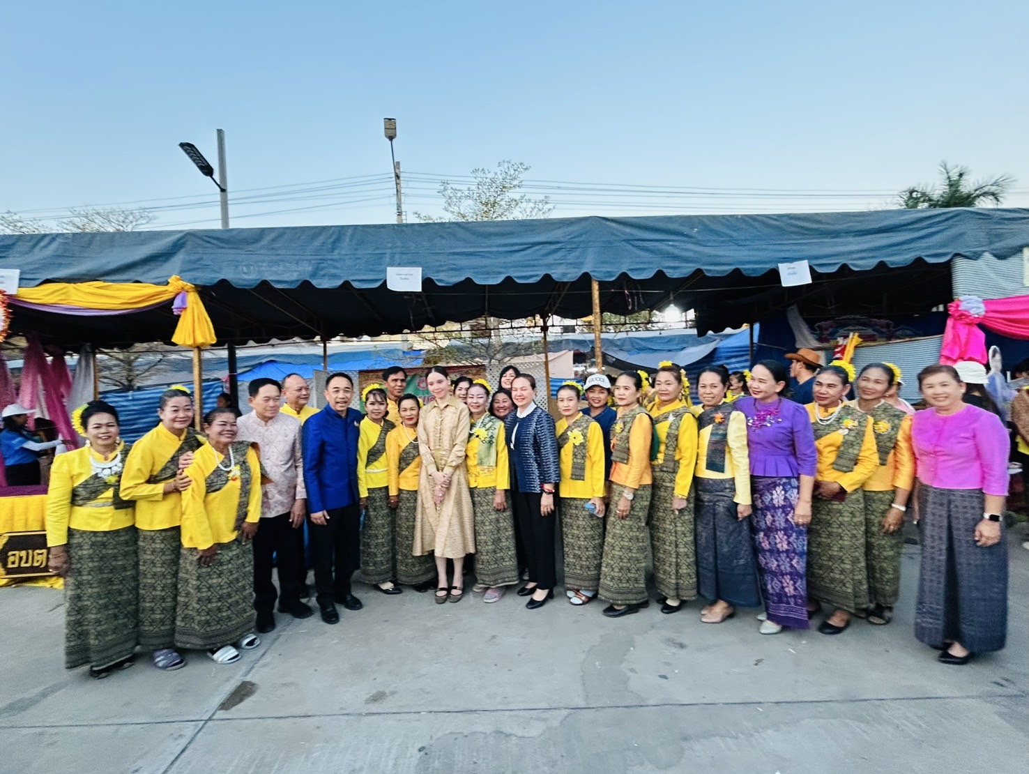 จังหวัดขอนแก่น : ต้อนรับรัฐมนตรีช่วยว่าการกระทรวงมหาดไทย (นางสาว ชาบีดา ไทยเศรษฐ์) ประธานในงาน “ประเพณีบุญกุ้มข้าวใหญ่และของดีอำเภอบ้านไผ่ ประจำปี 2568