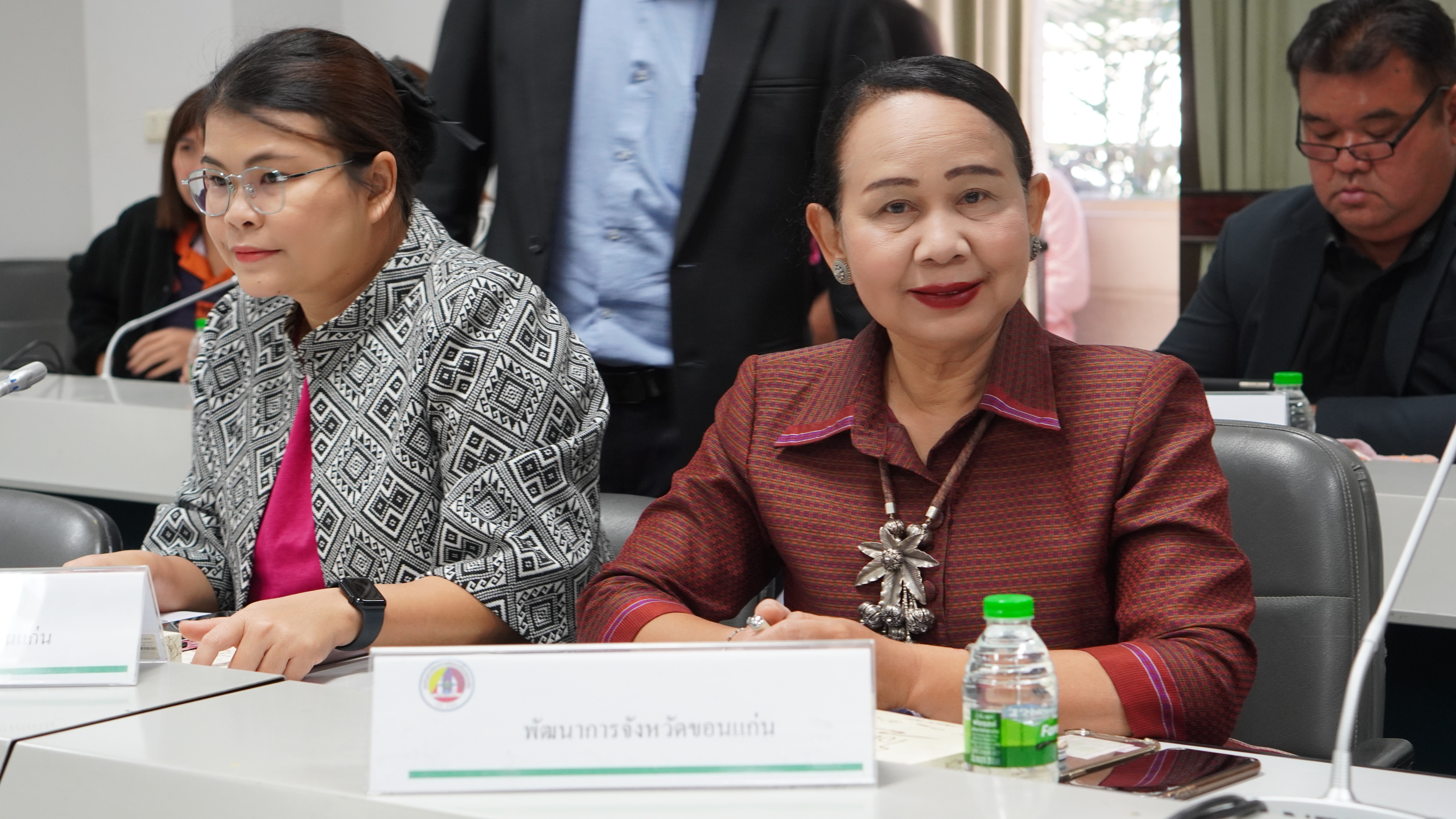 พช.ขอนแก่น : ร่วมประชุมชี้แจงการขับเคลื่อนโครงการกำกับ ติดตาม และประเมินผล โดย กอ.รมน. ภายโต้งานบริหารบัญชีลงทะเบียนจัดการขับเคลื่อนแผนงานตำบล มั่นคง มั่งคั่ง ยั่งยืน ประจำปีงบประมาณ 2568