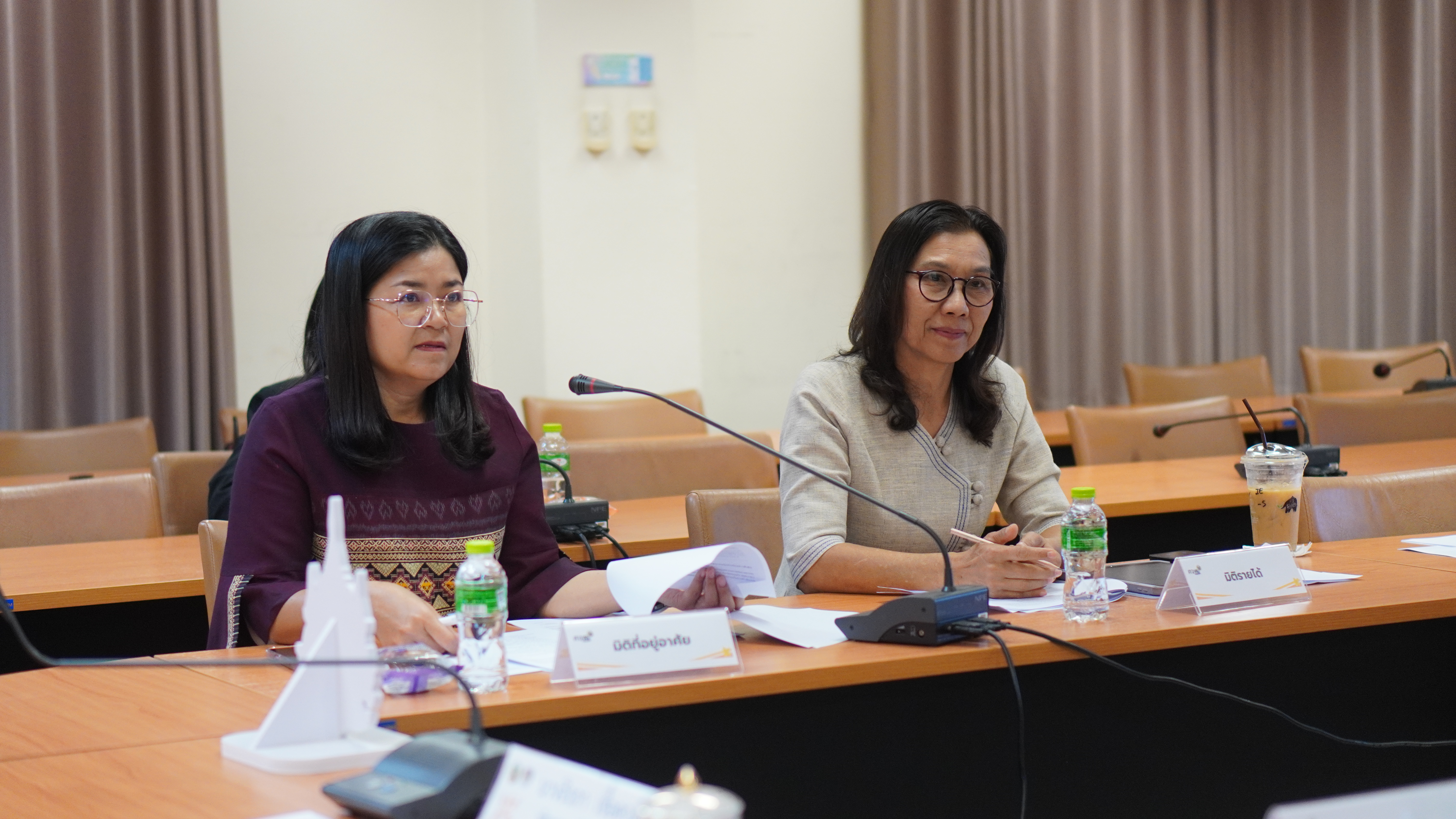 พช.ขอนแก่น : ประชุมคณะทำงานขับเคลื่อนการดำเนินงานขจัดความยากจนและพัฒนาคนทุกช่วงวัยอย่างยั่งยืนตามหลักปรัชญาของเศรษฐกิจพอเพียง ตามภารกิจ 5 มิติ ระดับจังหวัด