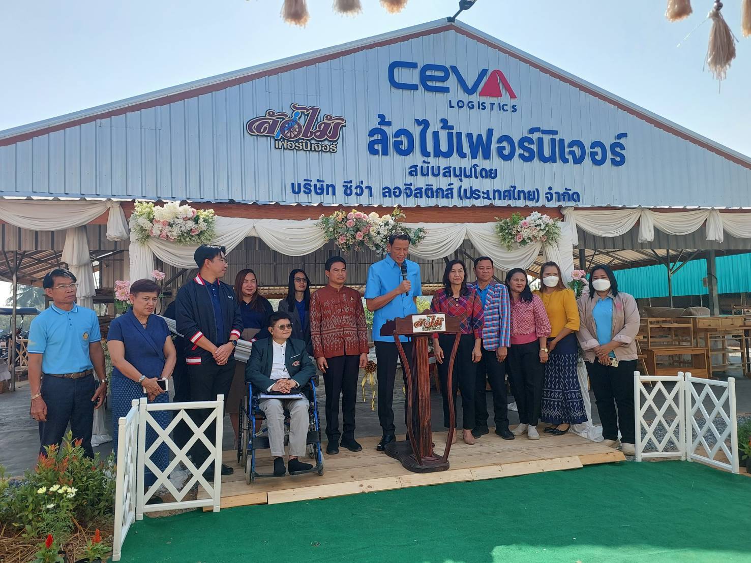 พช.ขอนแก่น : ร่วมเป็นเกียรติเปิดอาคารล้อไม้เฟอร์นิเจอร์