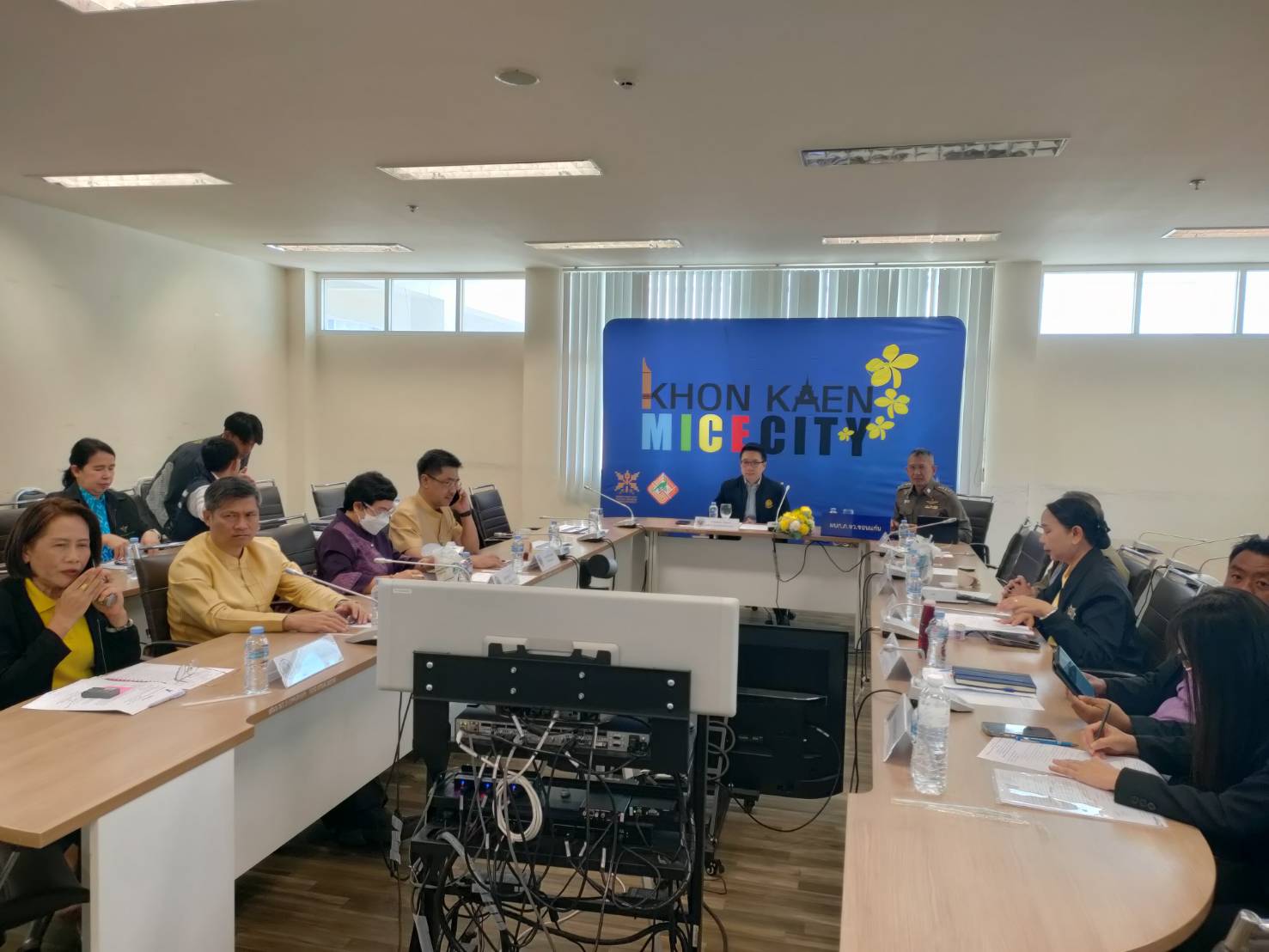 พช.ขอนแก่น : ร่วมประชุมศูนย์ปฏิบัติการติดตามเร่งรัดการบำบัดรักษา ฟื้นฟูสภาพทางสังคม ป้องกัน และปราบปรามยาเสพติด ครั้งที่ 1/2568 ผ่านระบบการประชุมทางไกล ( Cisco WebEx )