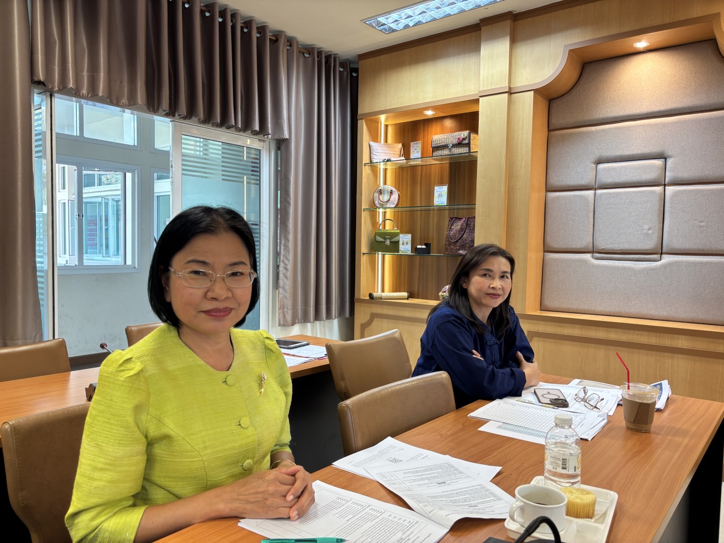 พช.ขอนแก่น : จัดประชุมคณะทำงานกลั่นกรองตัวชี้วัดและค่าเป้าหมายการประเมินผลการปฏิบัติราชการของข้าราชการ