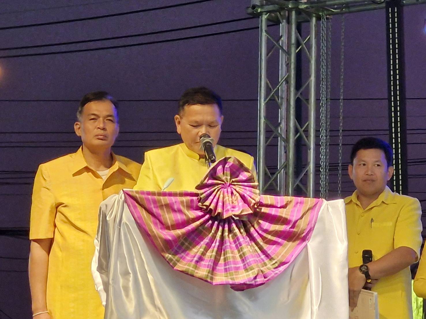 พช.ขอนแก่น : ร่วมงานเพณีบุญกุ้มข้าวใหญ่ และของดีอำเภอหนองสองห้อง ประจำปี 2568