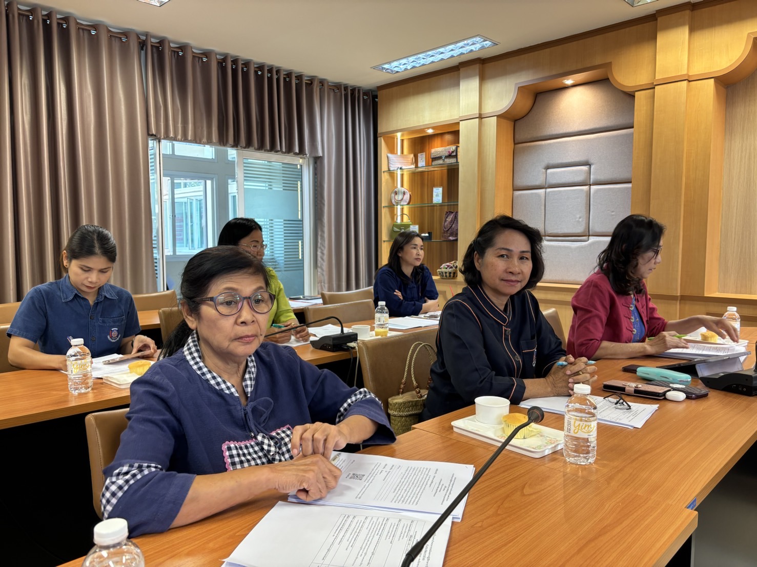 พช.ขอนแก่น : จัดประชุมคณะทำงานกลั่นกรองตัวชี้วัดและค่าเป้าหมายการประเมินผลการปฏิบัติราชการของข้าราชการ