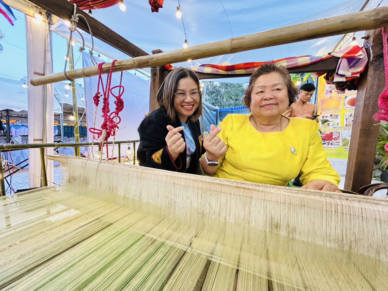 พช.ขอนแก่น : อ.ชนบท จ.ขอนแก่น จัดงาน “ไหมมัดหมี่และของดีเมืองชลบท ประจำปี 2568” สืบสานวัฒนธรรม กระตุ้นเศรษฐกิจท้องถิ่น
