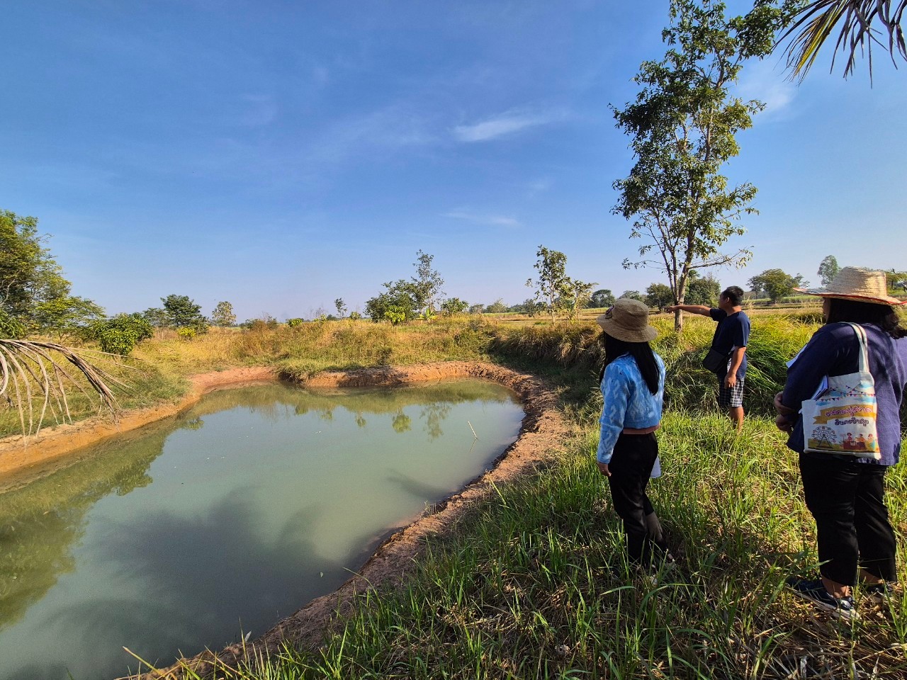 พช.ขอนแก่น : ลุย!! ตรวจศักยภาพ “โคก หนอง นา” เดินหน้าลงพื้นที่ตรวจประเมินศักยภาพศูนย์เรียนรู้การพัฒนาคุณภาพชีวิตตามหลักทฤษฎีใหม่ประยุกต์สู่ “โคก หนอง นา”
